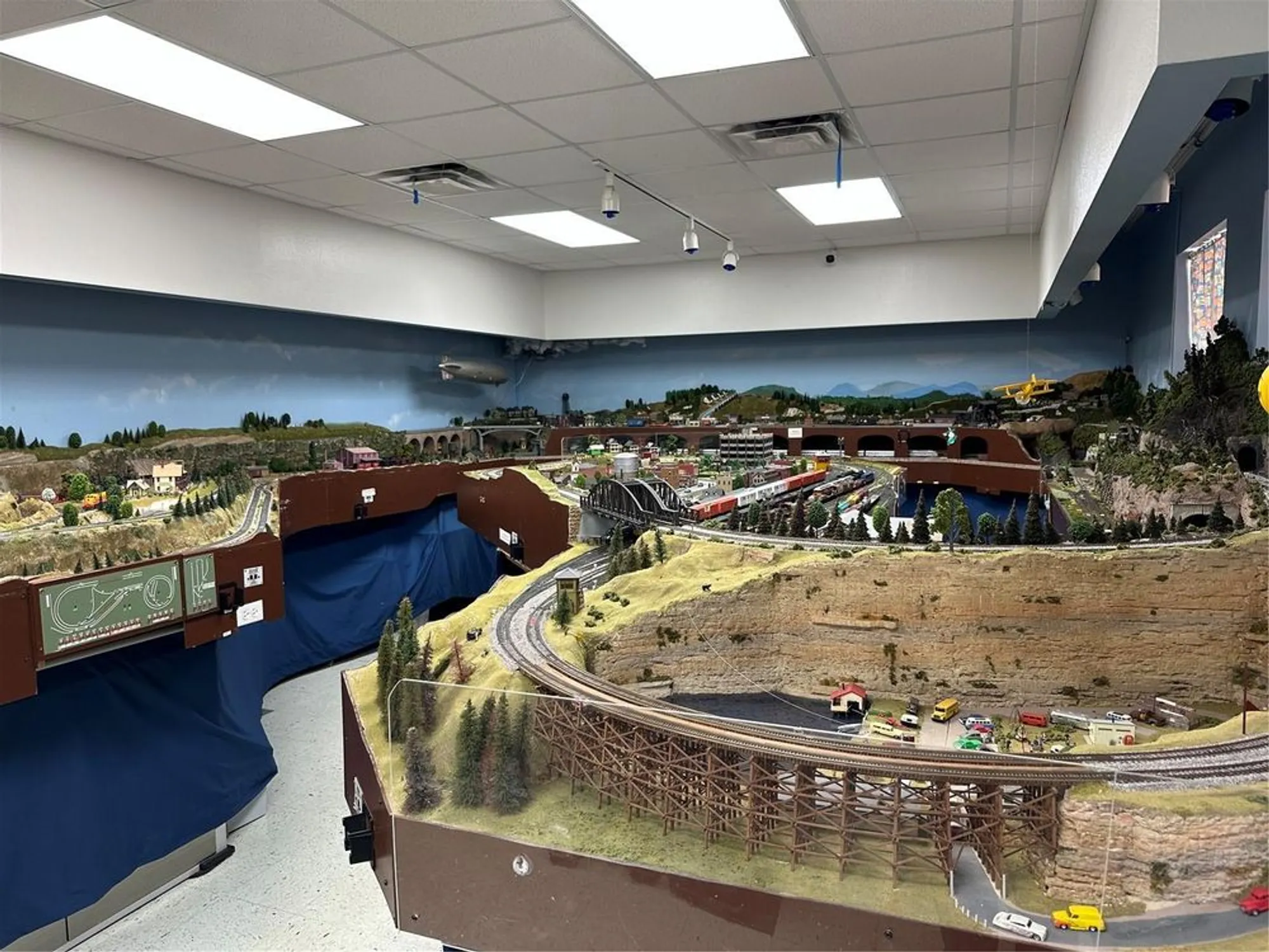 Property Slideshow image 38 of 41 | 1308 bluewater dr, Sun City Center, FL, 33573