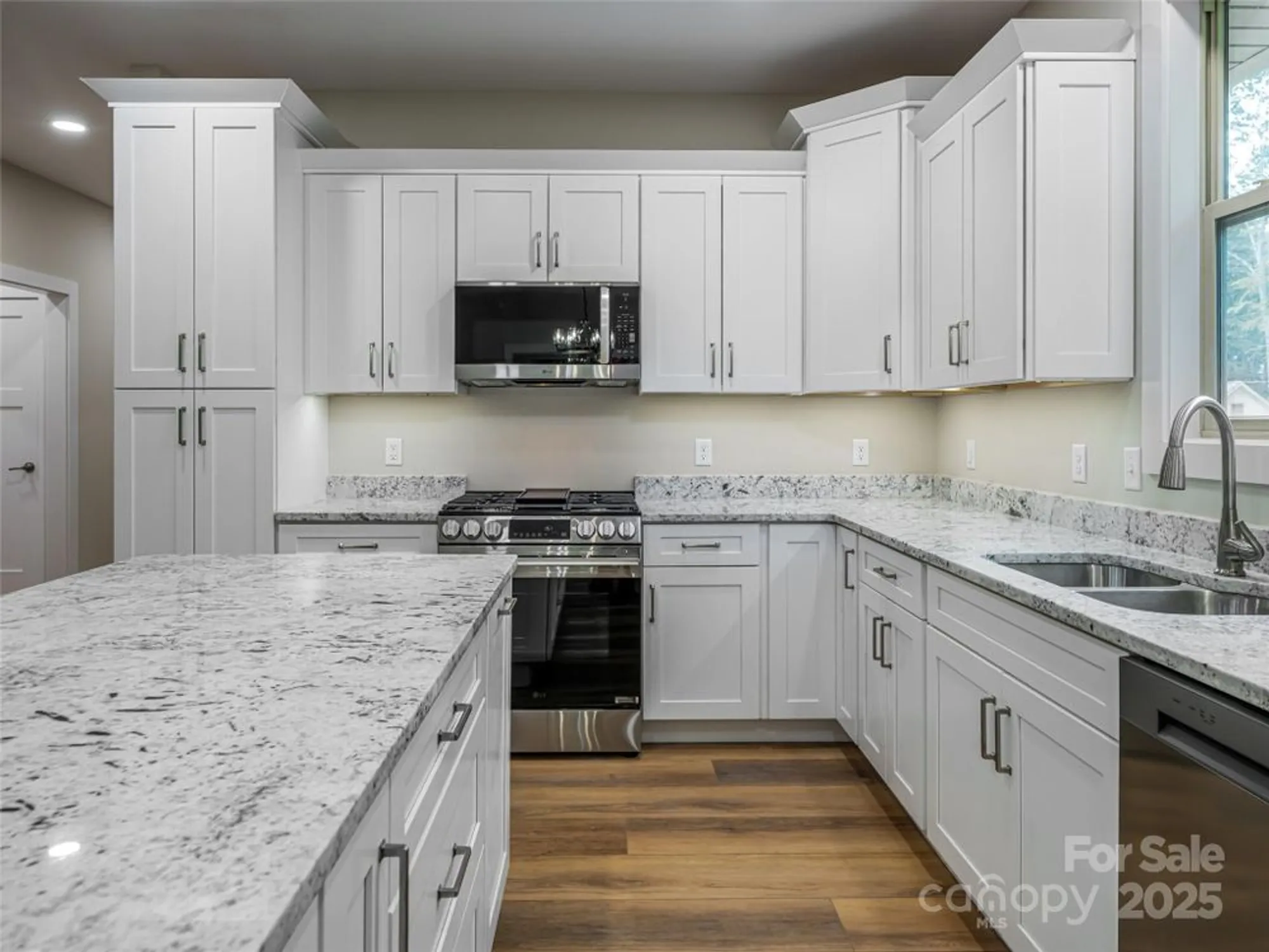 Property Slideshow image 17 of 48 | 281 carriage crest dr, Hendersonville, NC, 28791