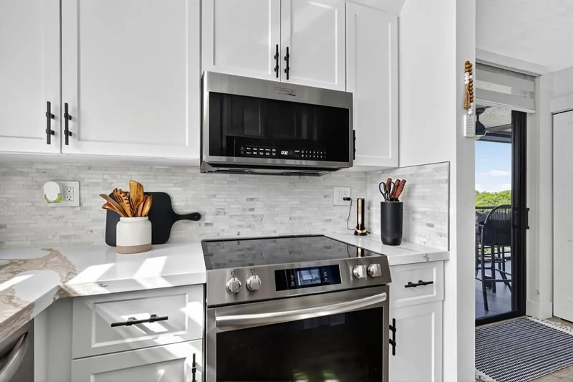 Property Slideshow image 13 of 52 | 1000 colony point cir 501, Pembroke Pines, FL, 33026