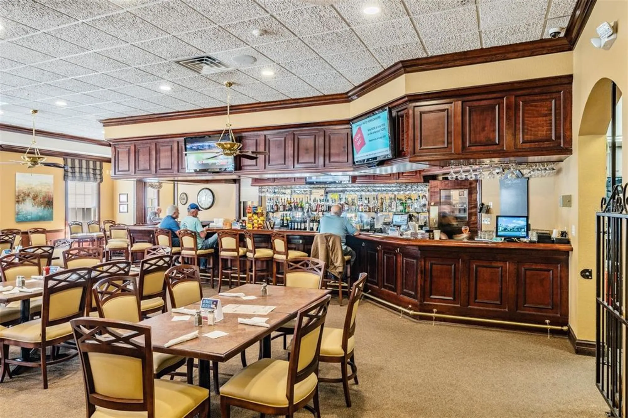 Property Slideshow image 41 of 57 | 525 bent oak ct, Spring Hill, FL, 34609