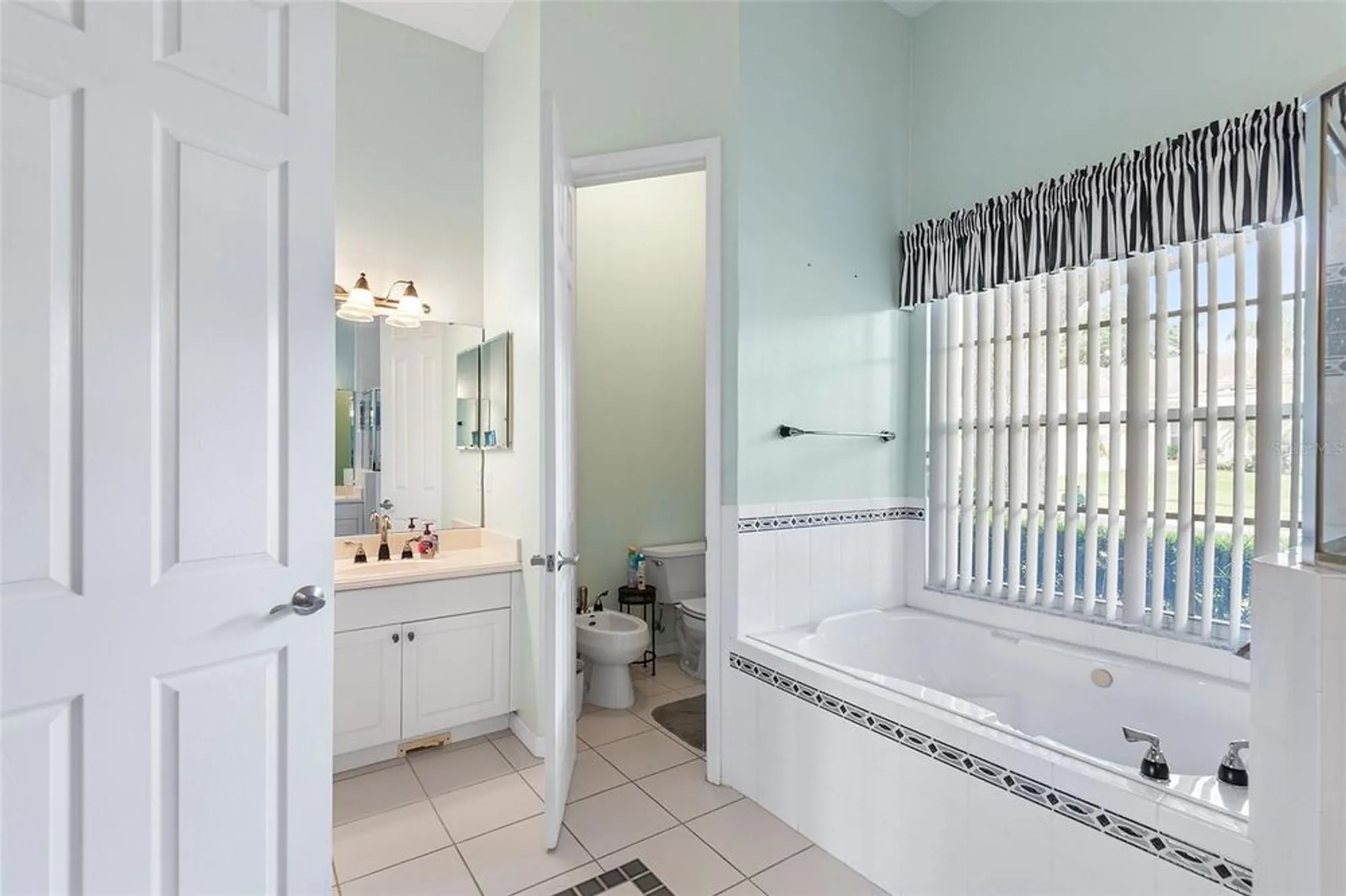 Property Slideshow image 27 of 41 | 2817 falcon rdg, Clermont, FL, 34711