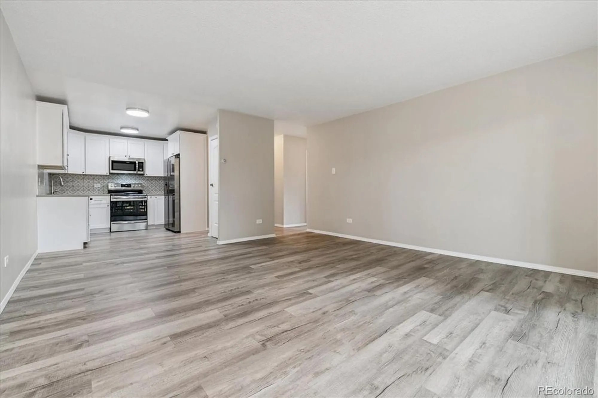 Property Slideshow image 7 of 21 | 695 s alton way 1c, Denver, CO, 80247