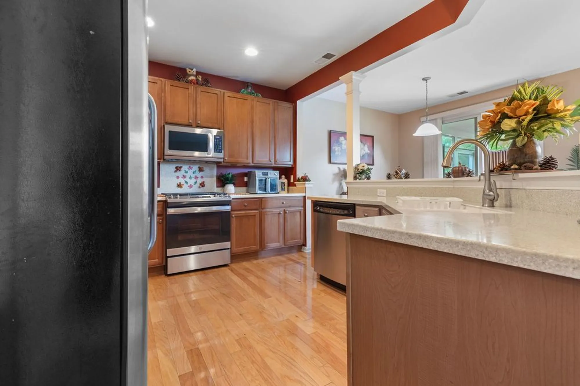 Property Slideshow image 14 of 38 | 110 national ct, Shorewood, IL, 60404