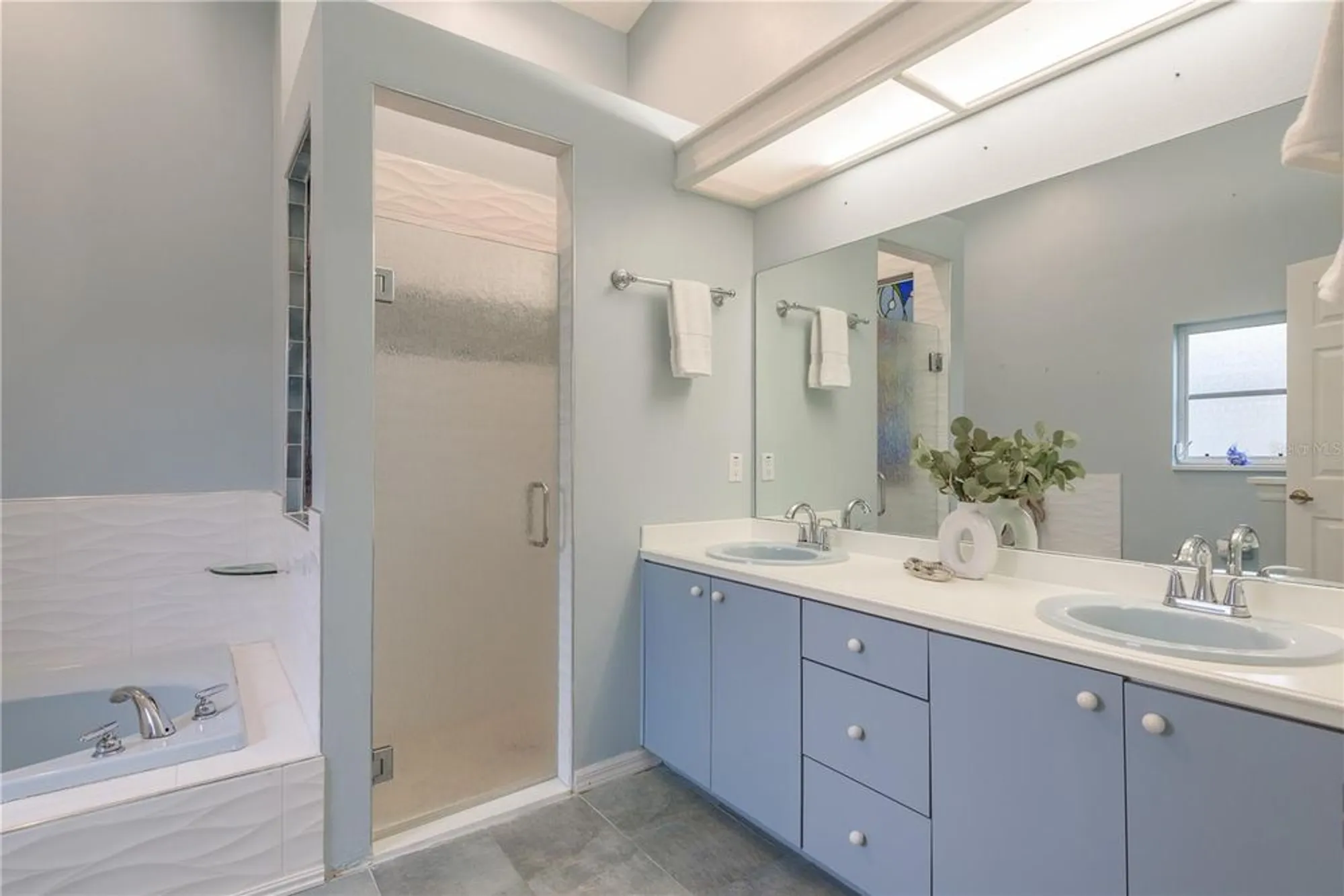 Property Slideshow image 30 of 49 | 1251 rambling vine ct, Trinity, FL, 34655