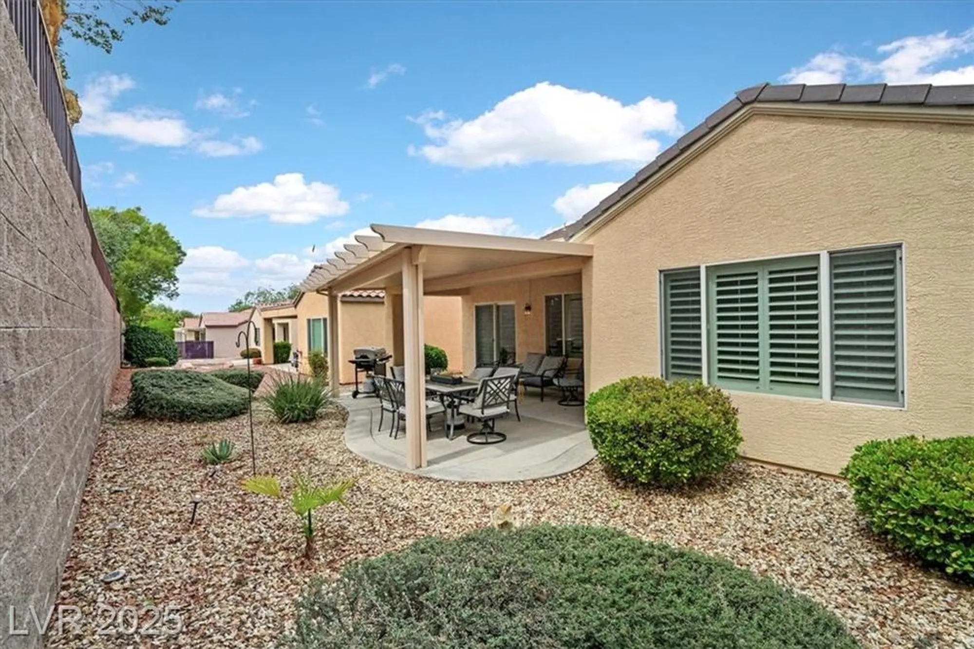 Property Slideshow image 29 of 43 | 2208 sawtooth mountain dr, Henderson, NV, 89044