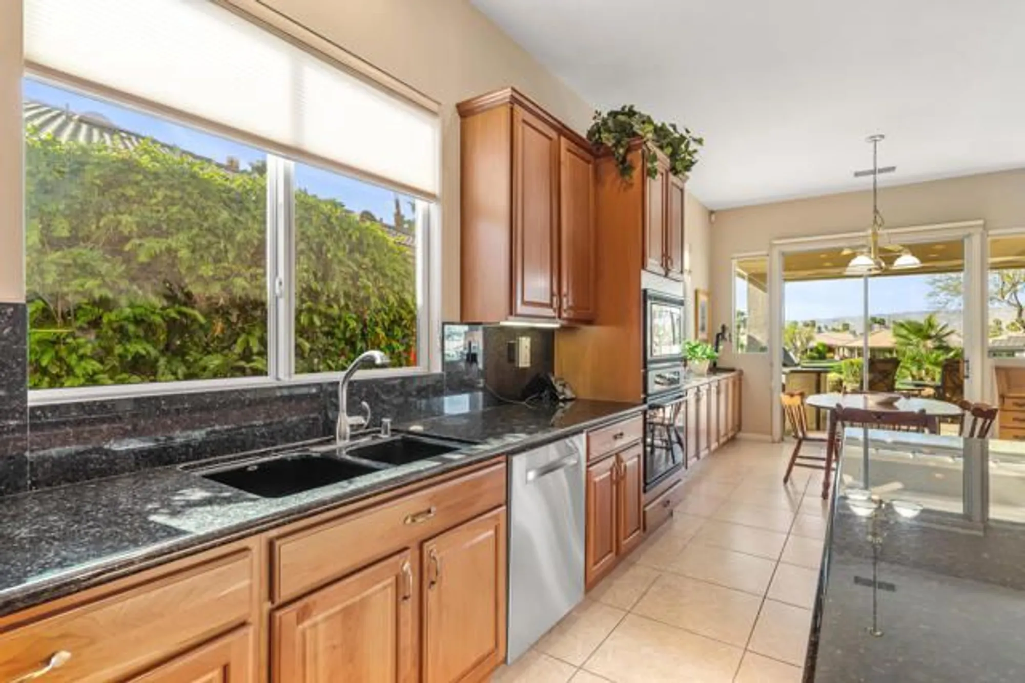 Property Slideshow image 31 of 84 | 80610 prestwick pl, Indio, CA, 92201