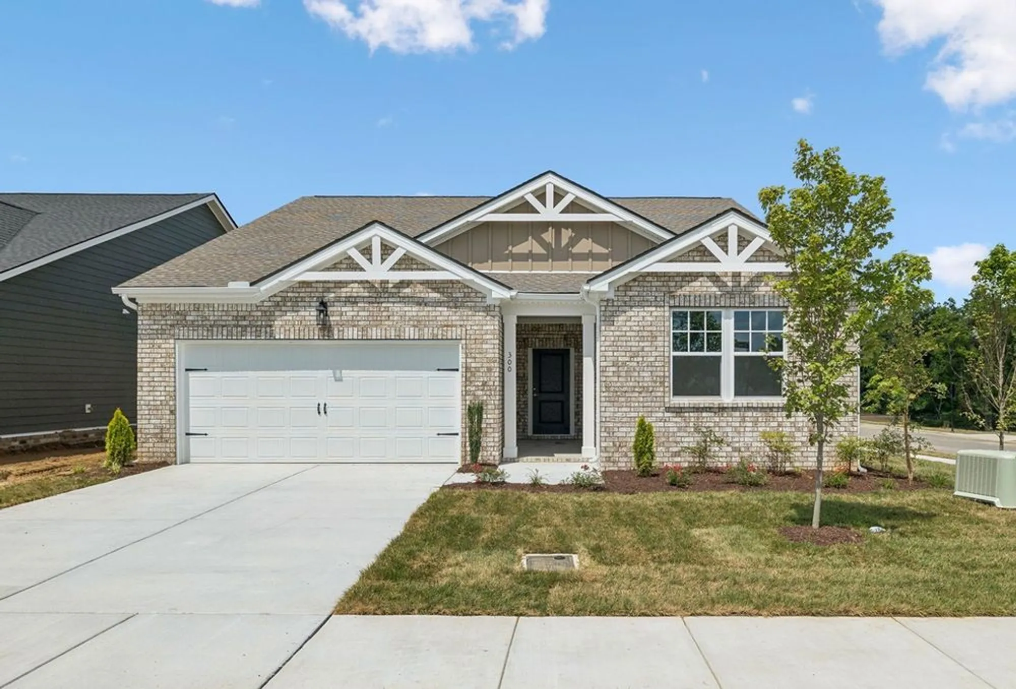 Property Slideshow image 1 of 38 | 344 stonehaus cir, Antioch, TN, 37013