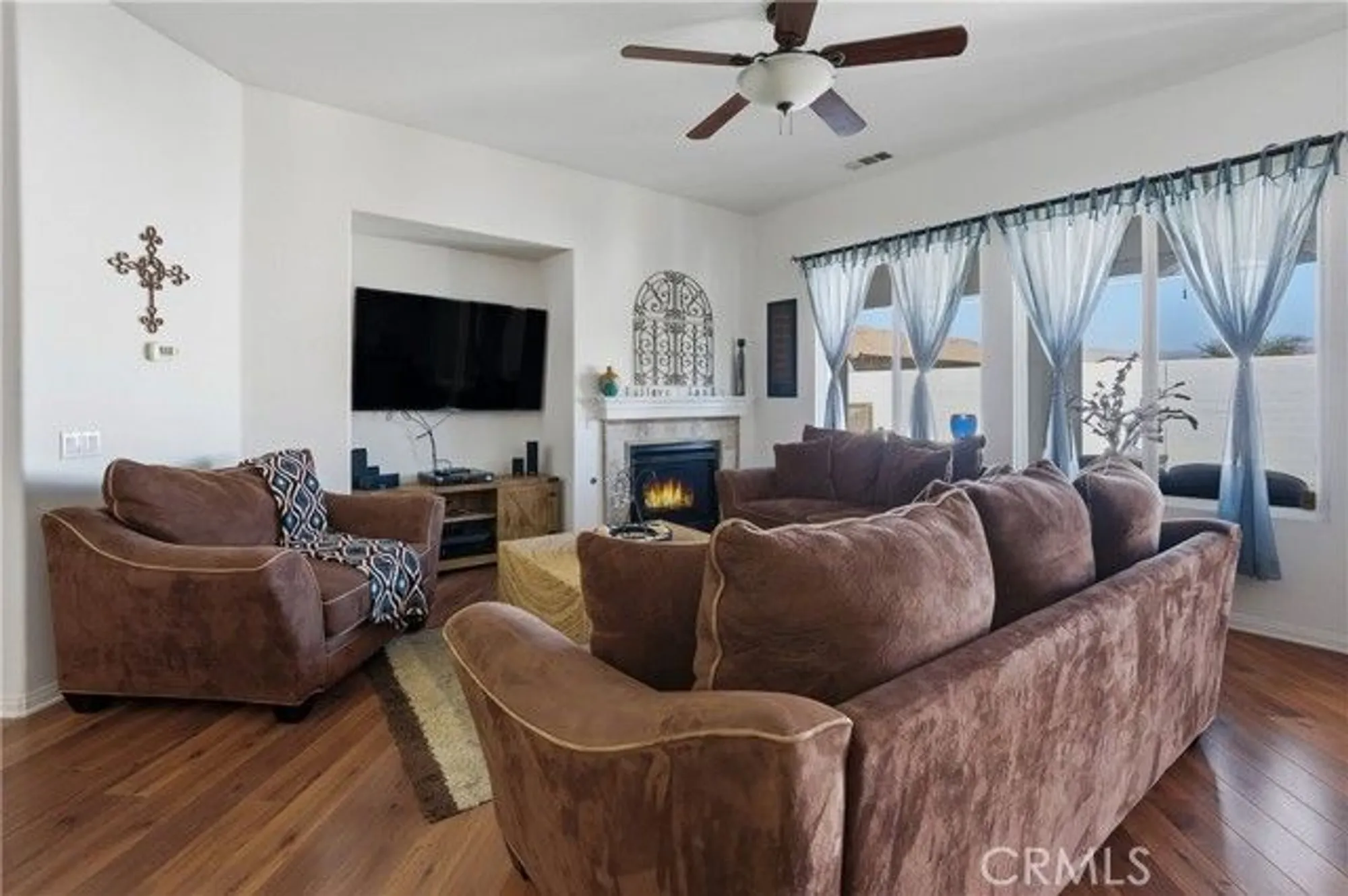 Property Slideshow image 9 of 29 | 84206 canzone dr, Indio, CA, 92203