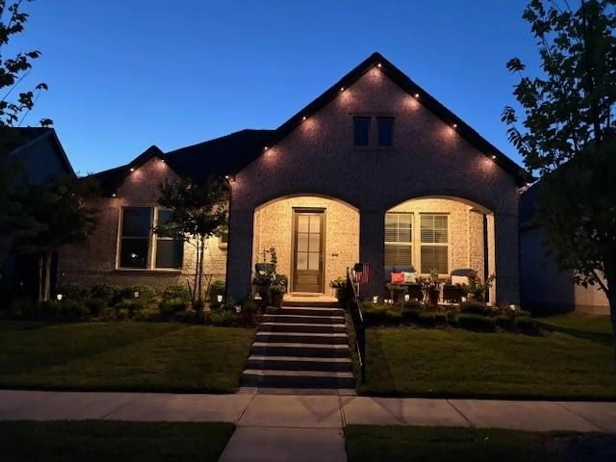 Property Slideshow image 5 of 39 | 4818 emerald grv, Arlington, TX, 76005