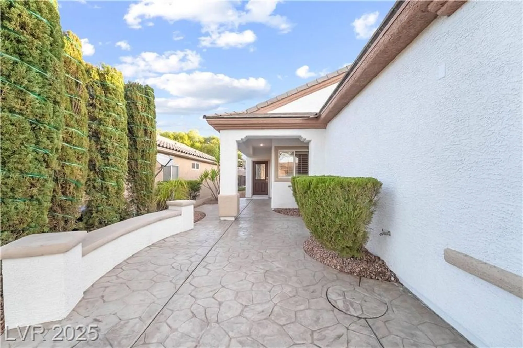 Property Slideshow image 4 of 52 | 2810 meadow park ave, Henderson, NV, 89052