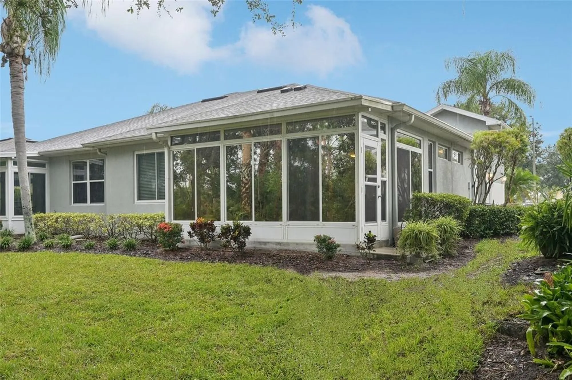Property Slideshow image 27 of 43 | 2040 sifield greens way # 24, Sun City Center, FL, 33573
