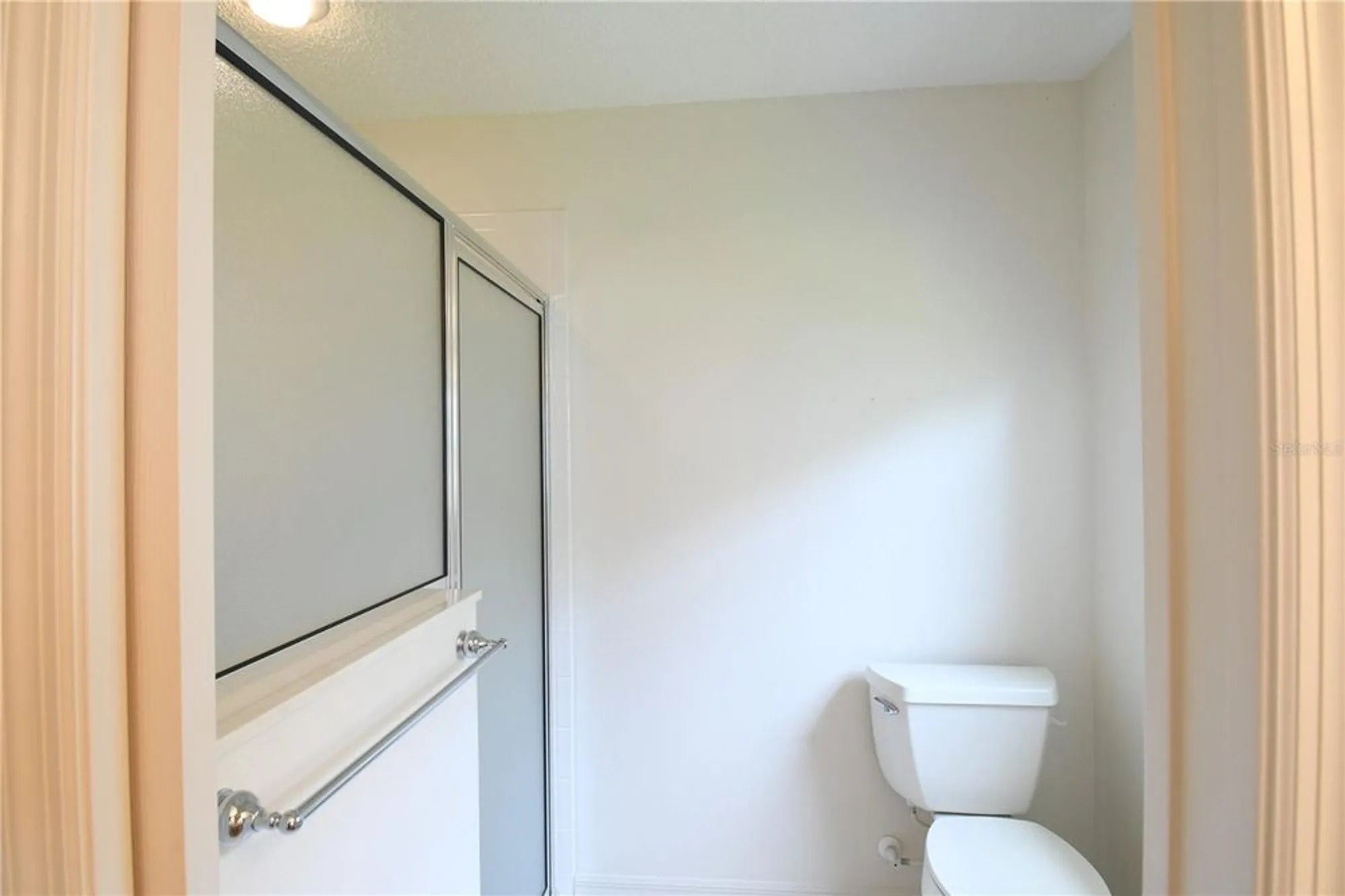 Property Slideshow image 16 of 22 | 2120 willow grove way, The Villages, FL, 32162