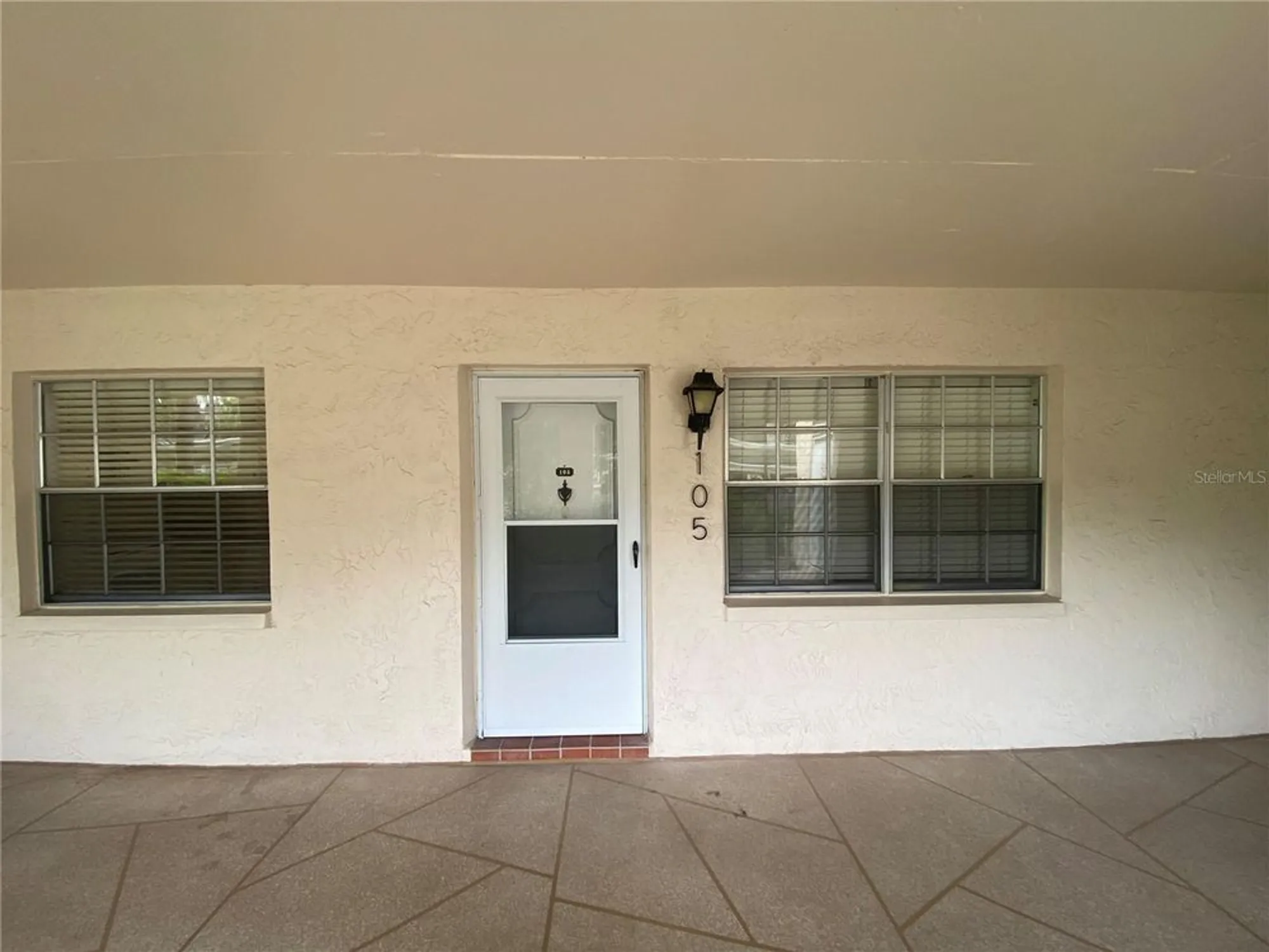 Property Slideshow image 4 of 46 | 860 virginia st 105, Dunedin, FL, 34698