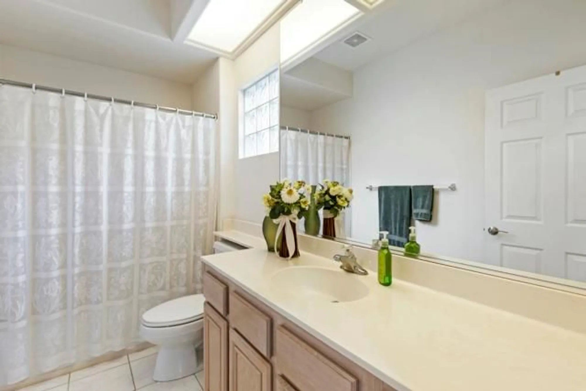 Property Slideshow image 24 of 38 | 38129 grand oaks ave, Palm Desert, CA, 92211