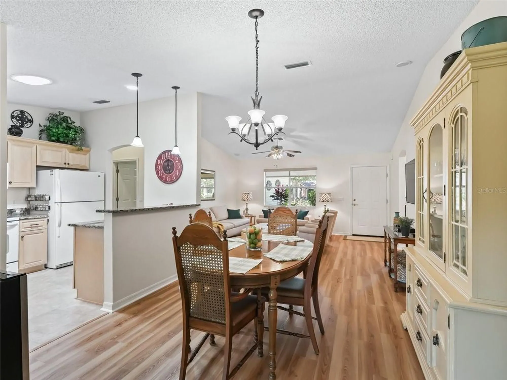 Property Slideshow image 13 of 49 | 511 chula vista ave, Lady Lake, FL, 32159