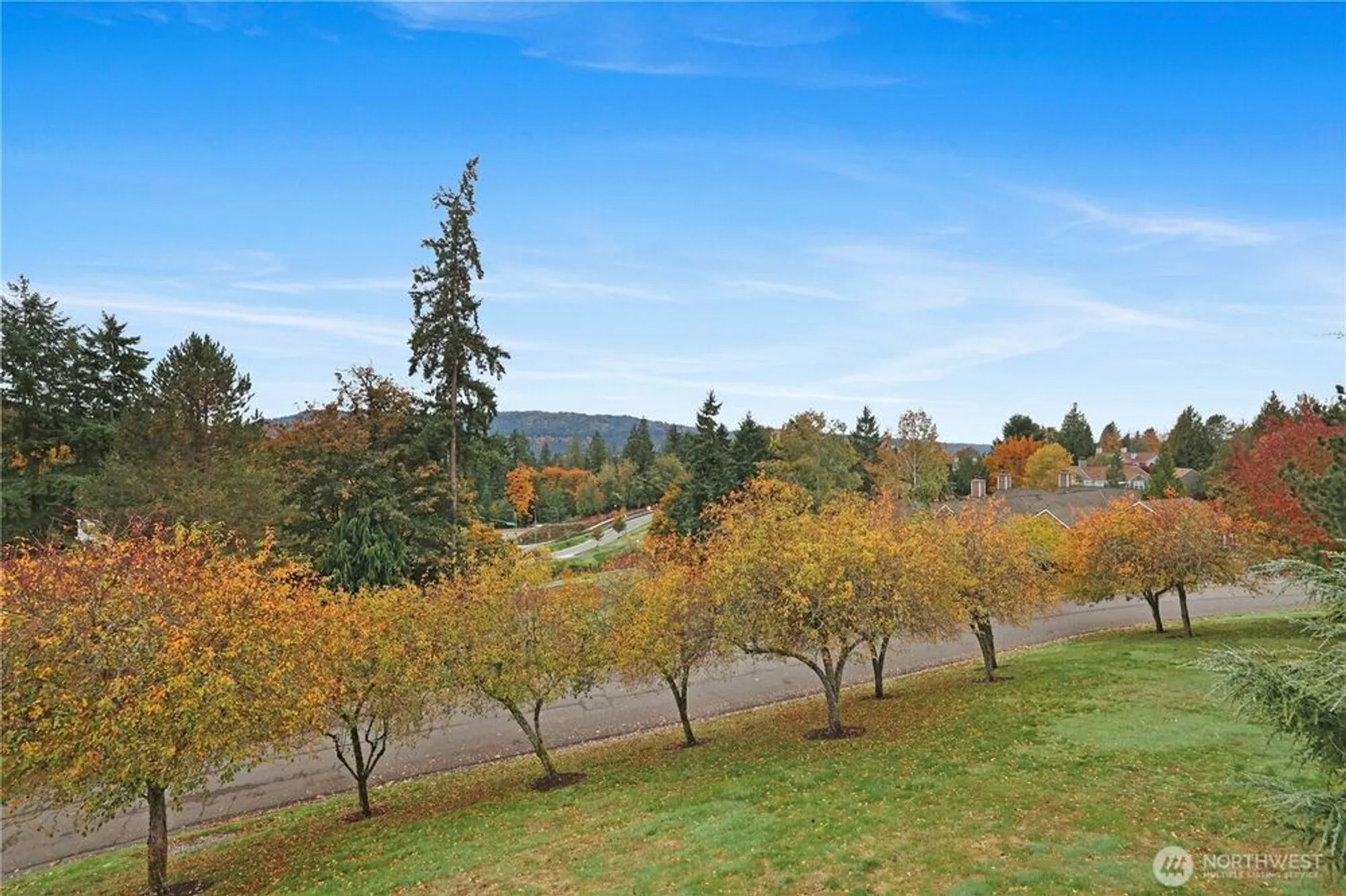 Property Slideshow image 22 of 27 | 22551 se 42nd ct # 2213, Issaquah, WA, 98029