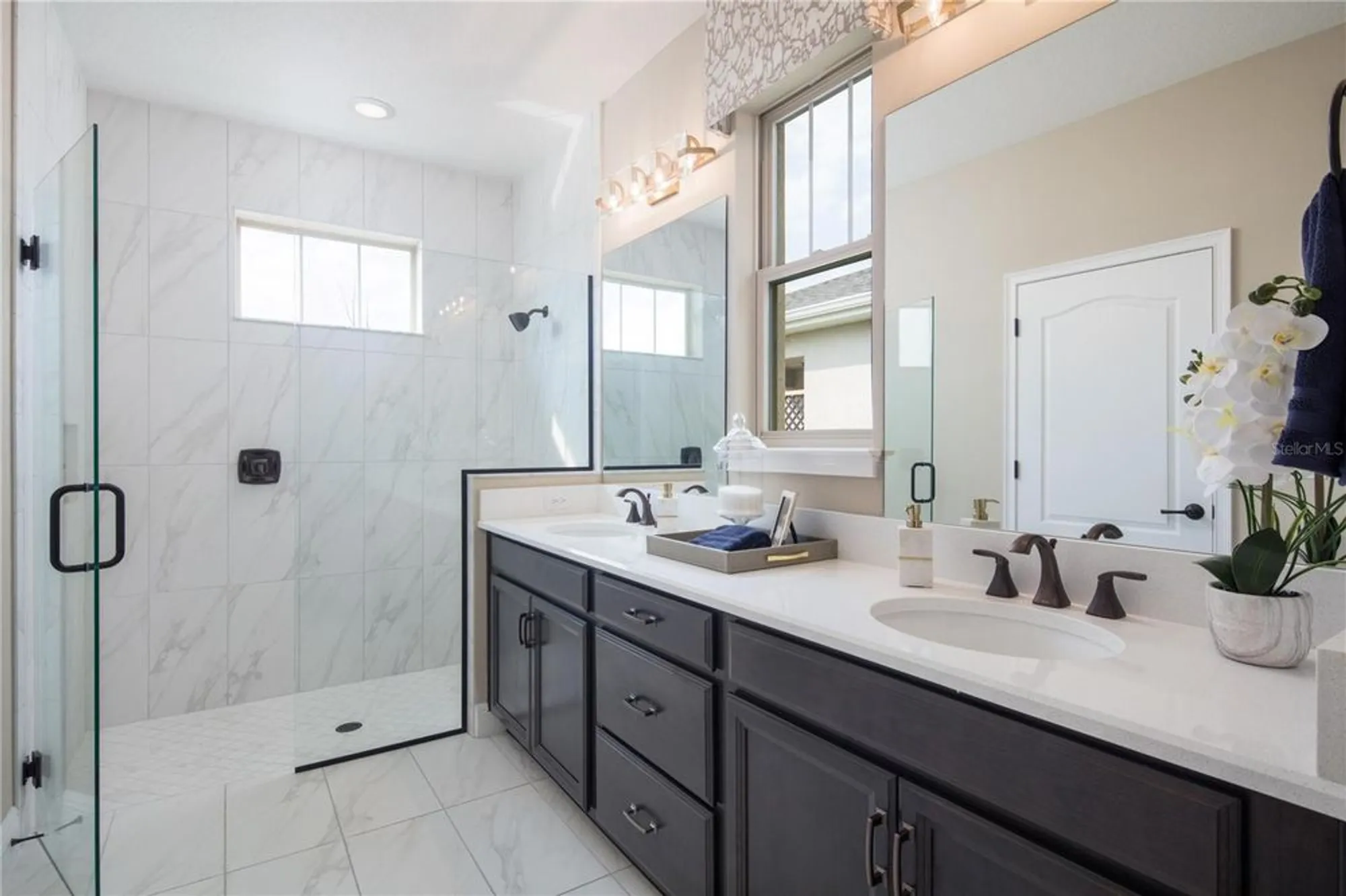 Property Slideshow image 12 of 24 | 3285 songbird cir, Harmony, FL, 34773