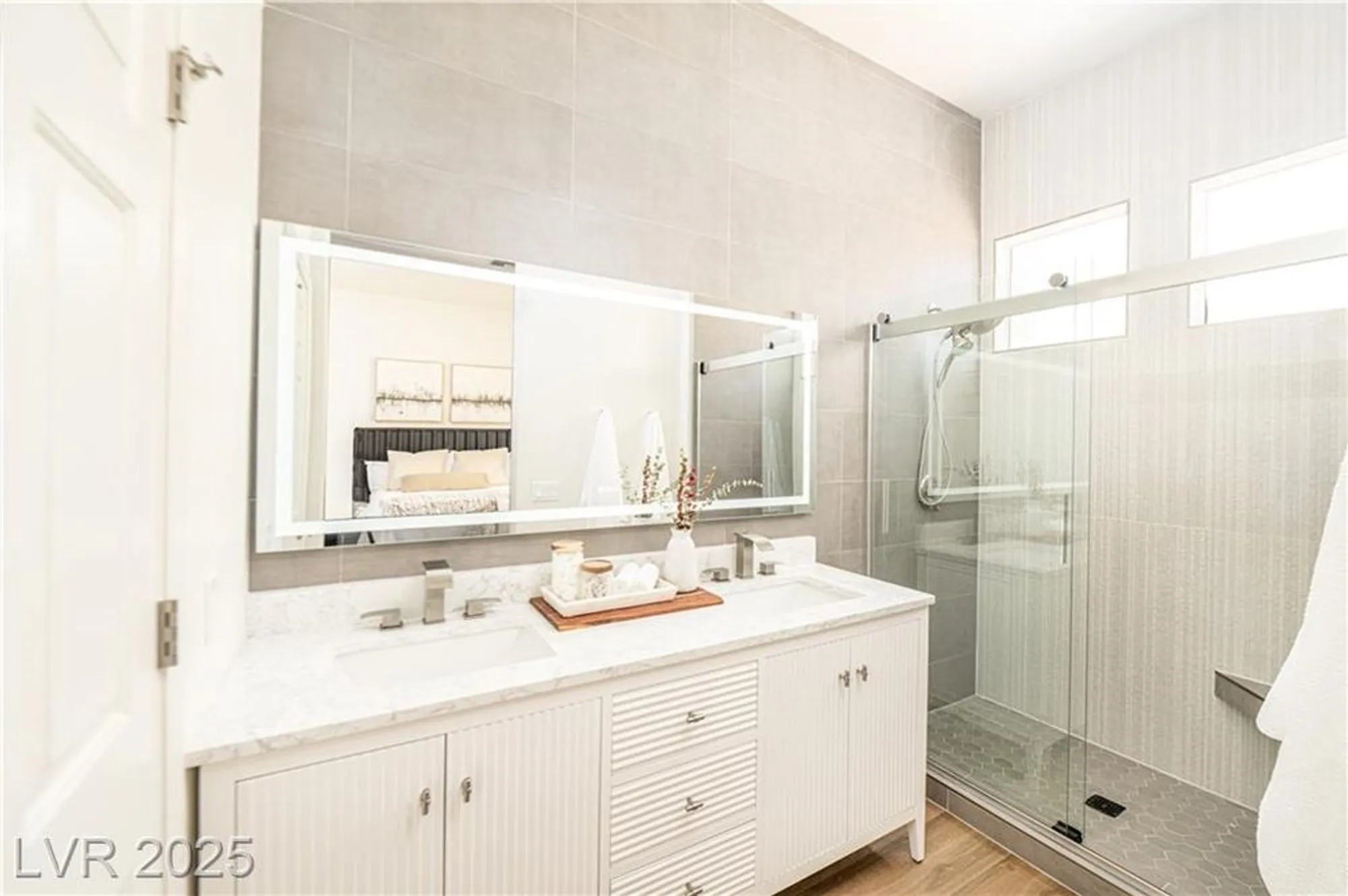 Property Slideshow image 15 of 37 | 10301 coal creek pl, Las Vegas, NV, 89134