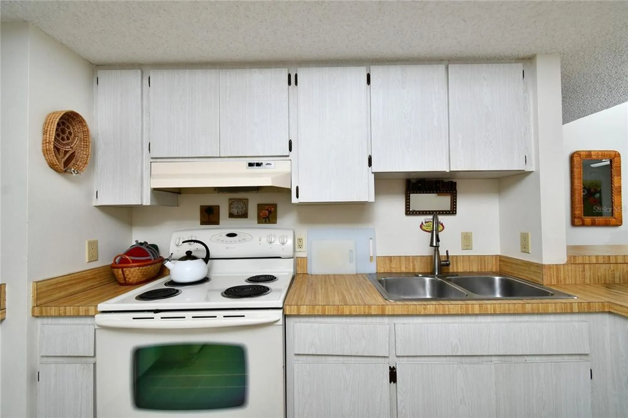 Property Slideshow image 8 of 34 | 2021 little pine cir 41a, Punta Gorda, FL, 33955