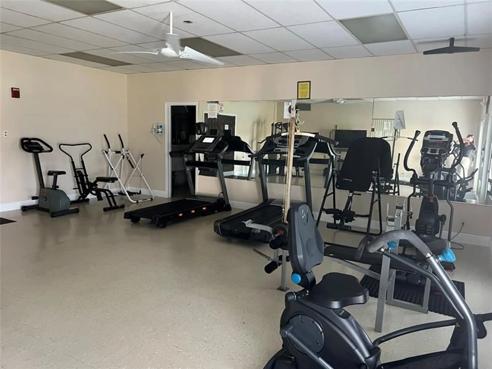 Property Slideshow image 39 of 45 | 4751 nw 21st st 4p, Lauderhill, FL, 33313