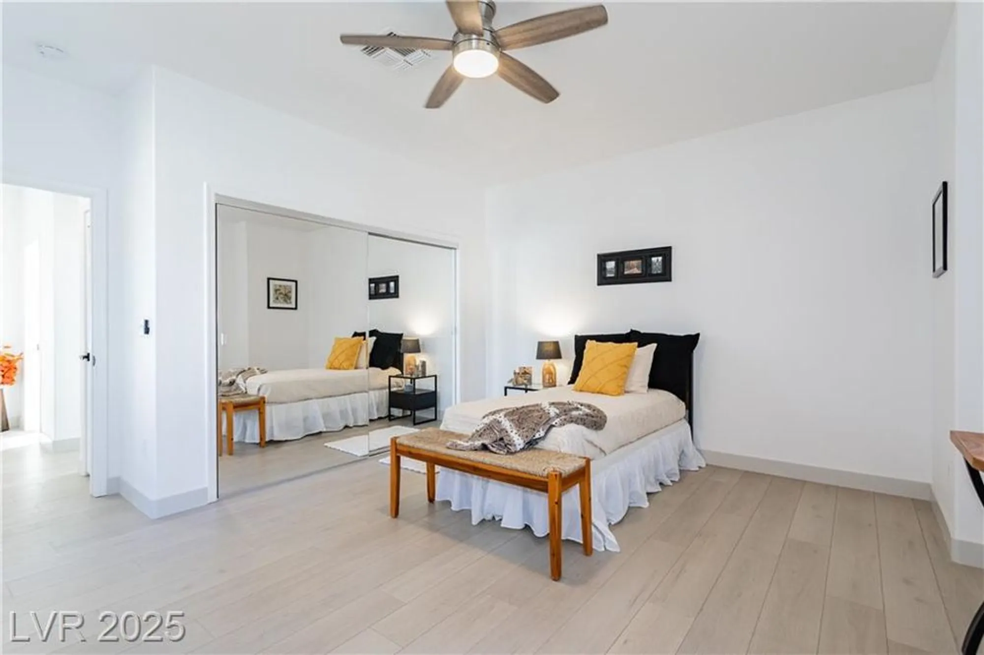 Property Slideshow image 46 of 72 | 2589 evansville ave, Henderson, NV, 89052