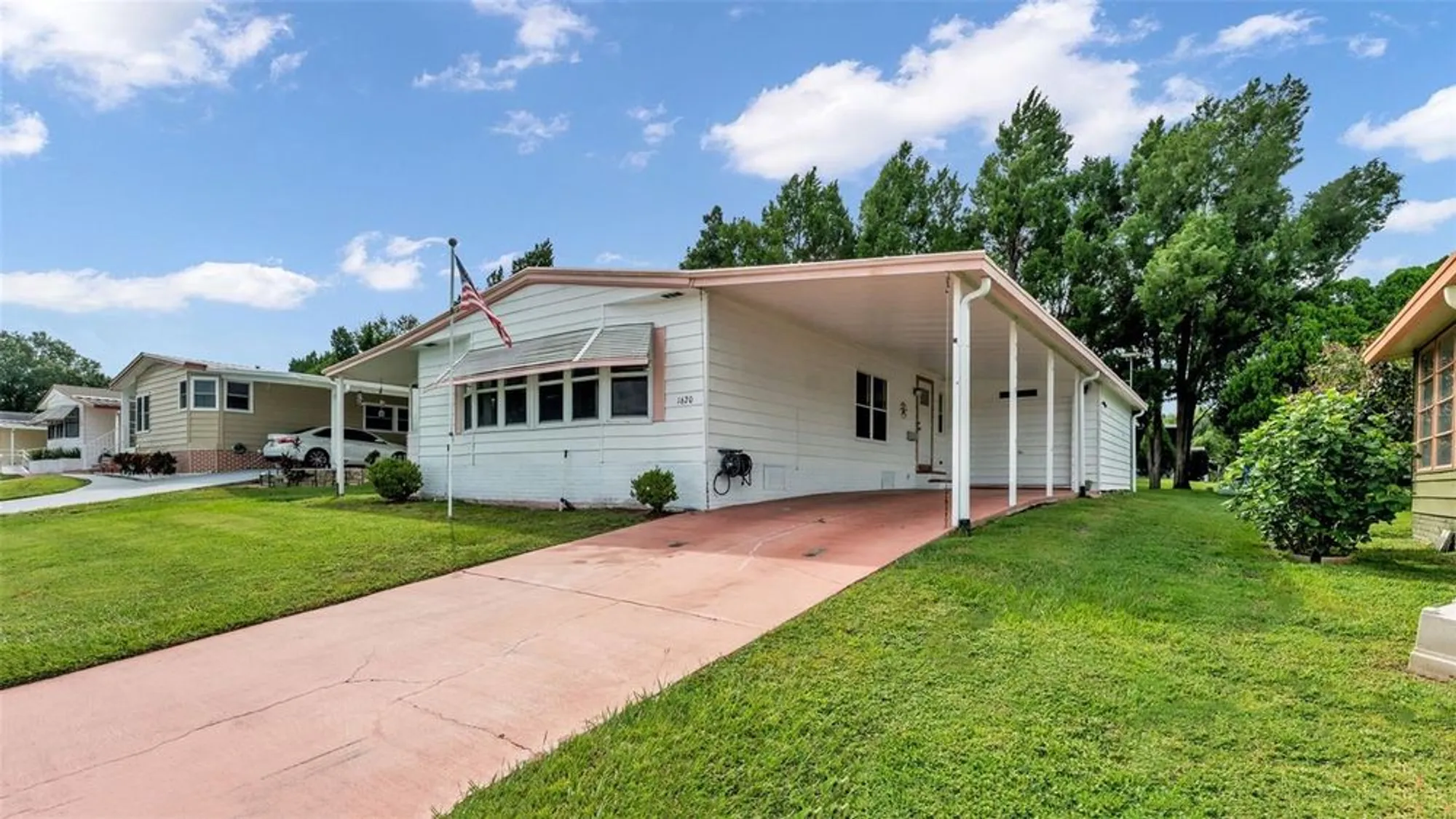 Property Slideshow image 3 of 52 | 1620 foxway dr, Lakeland, FL, 33810