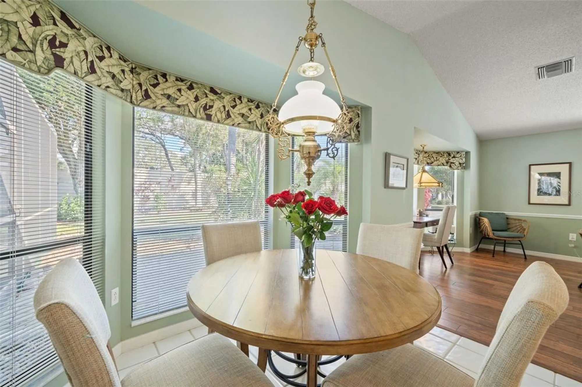 Property Slideshow image 33 of 77 | 2647 royal ridge dr, Spring Hill, FL, 34606