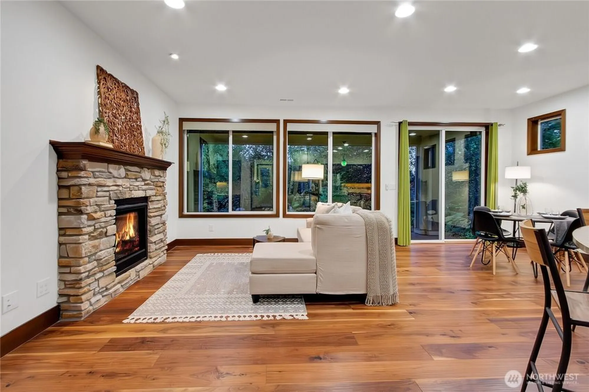 Property Slideshow image 5 of 28 | 14226 189th ave, Bonney Lake, WA, 98391