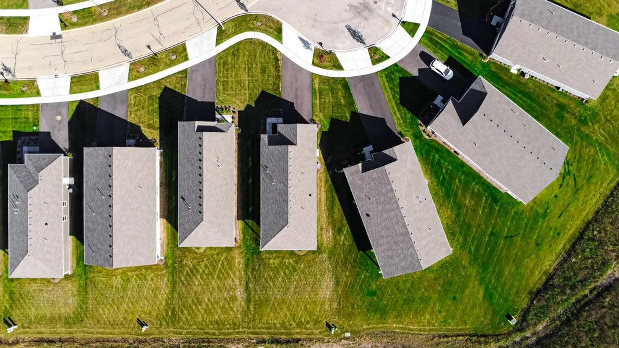 Property Slideshow image 29 of 32 | 2930 harnish dr, Algonquin, IL, 60102