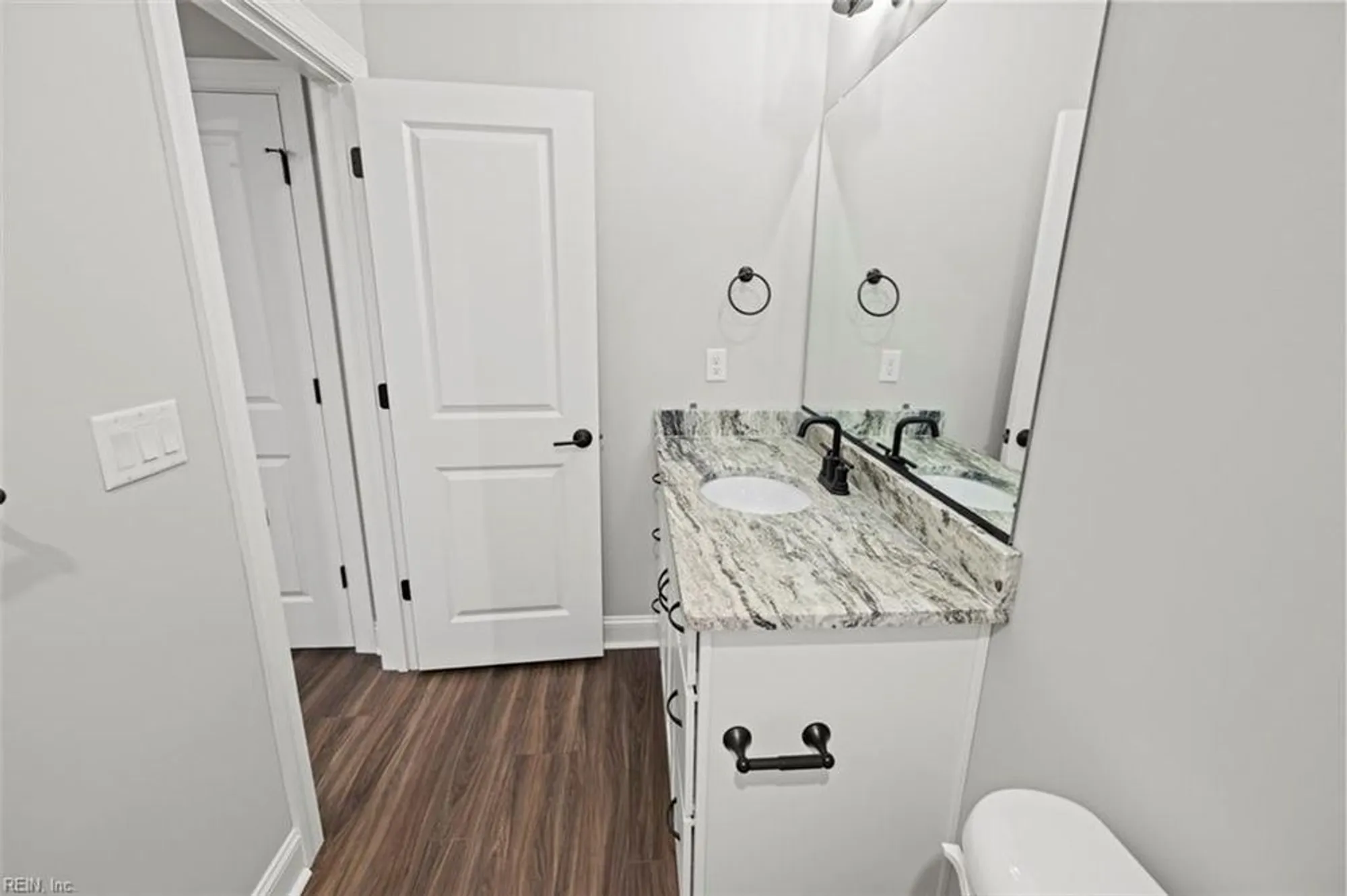Property Slideshow image 18 of 20 | 4611 longleaf pl, Chesapeake, VA, 23321