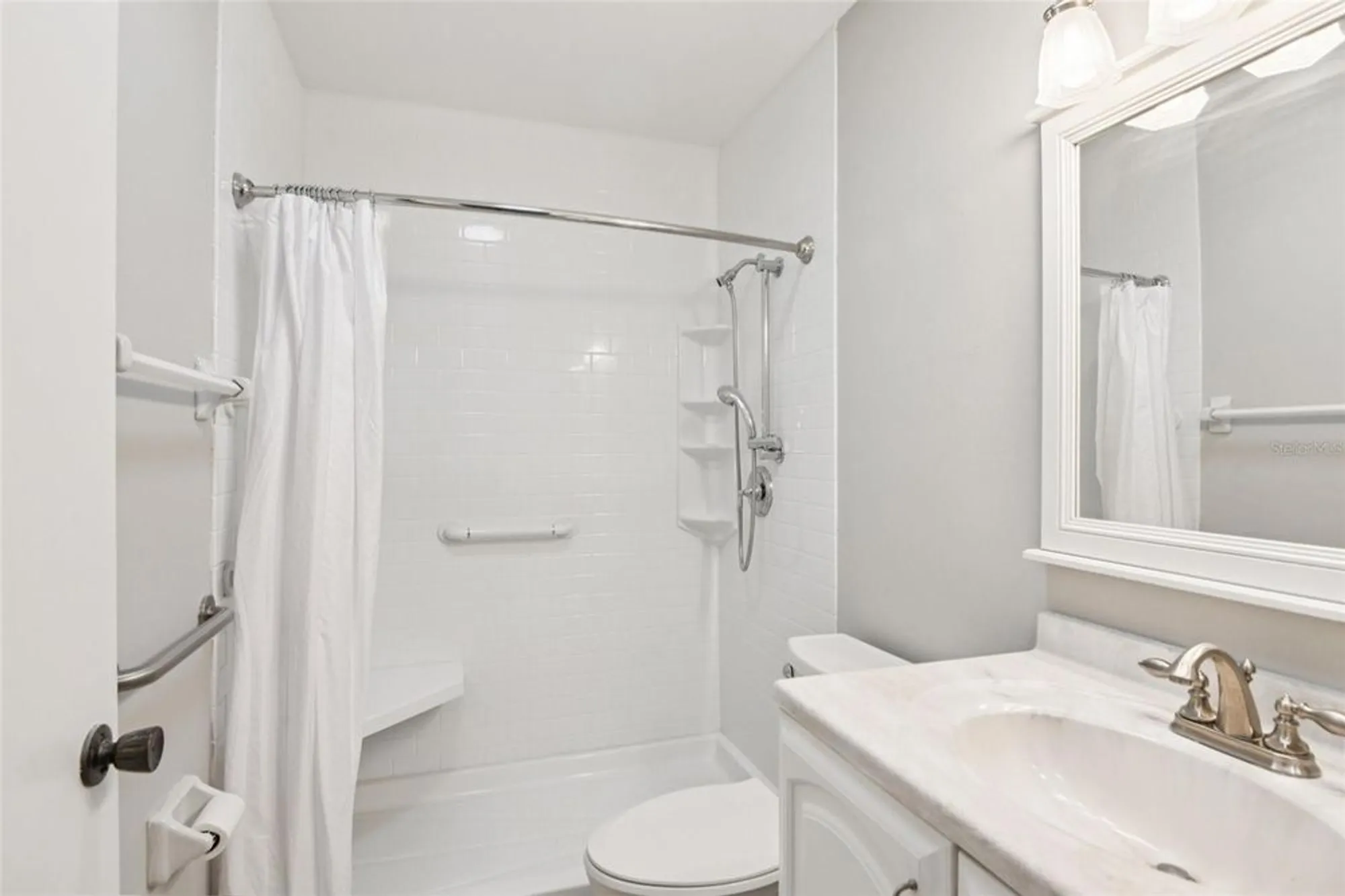 Property Slideshow image 26 of 63 | 2304 glenmore cir 327, Sun City Center, FL, 33573
