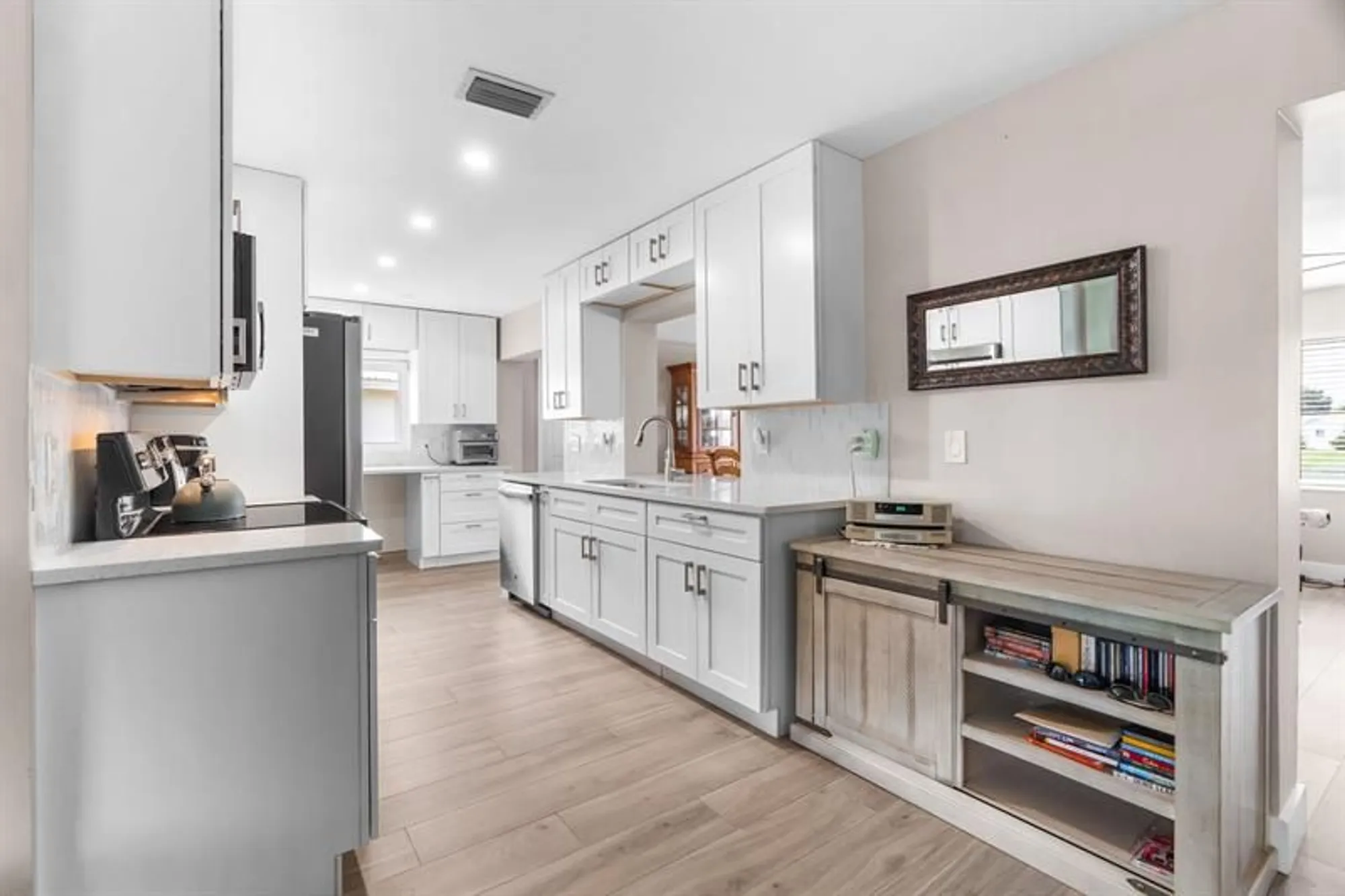 Property Slideshow image 12 of 59 | 8825 nw 14th st, Plantation, FL, 33322