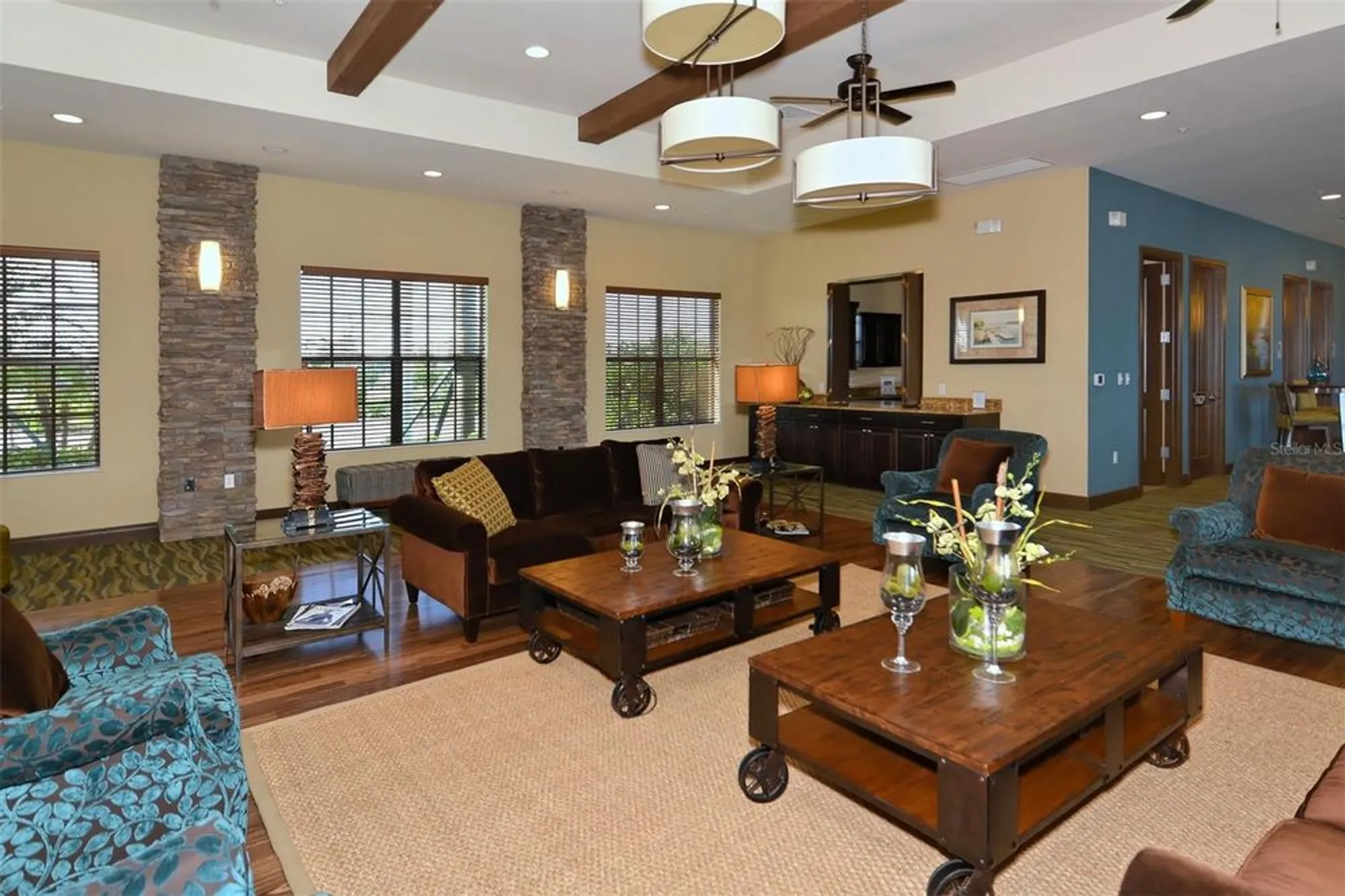 Property Slideshow image 57 of 100 | 1014 overlook ct, Bradenton, FL, 34208
