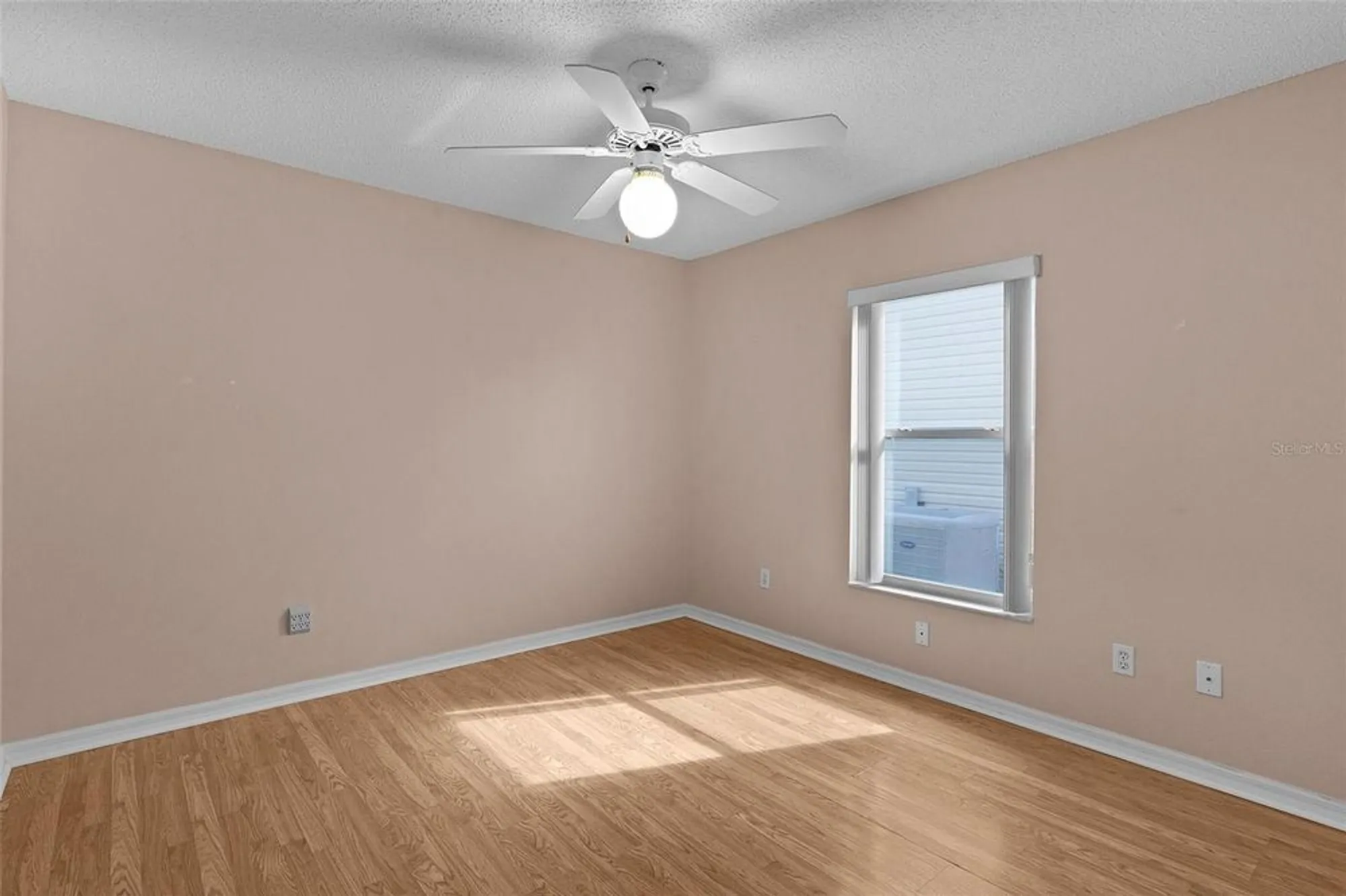 Property Slideshow image 30 of 44 | 912 ventura dr, The Villages, FL, 32159