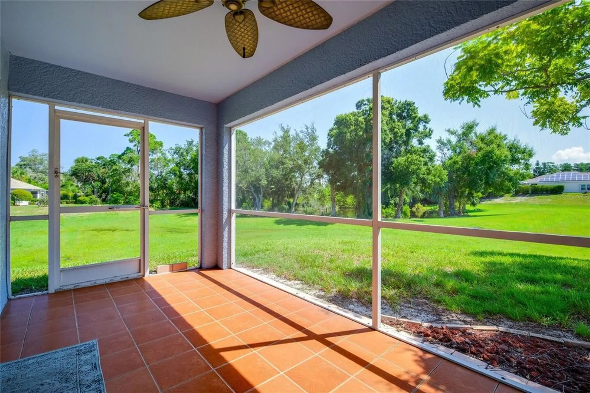 Property Slideshow image 9 of 35 | 2926 walnut grove ct, Holiday, FL, 34691