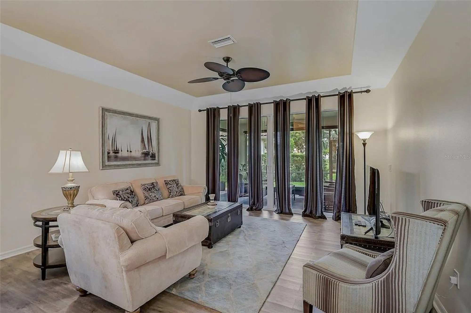 Property Slideshow image 14 of 49 | 7341 golf pointe cir, Sarasota, FL, 34243