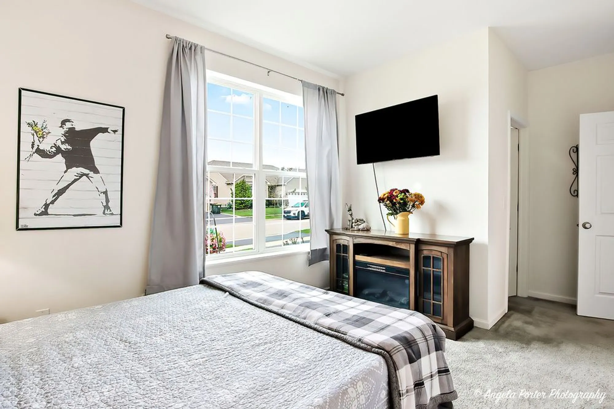 Property Slideshow image 23 of 30 | 1817 alta dr, Volo, IL, 60020