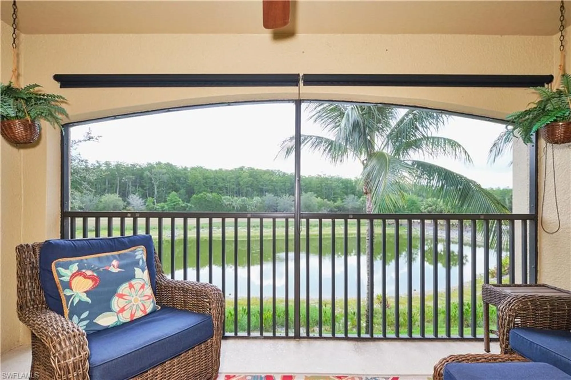 Property Slideshow image 5 of 50 | 28051 bridgetown ct unit 5725, Bonita Springs, FL, 34135