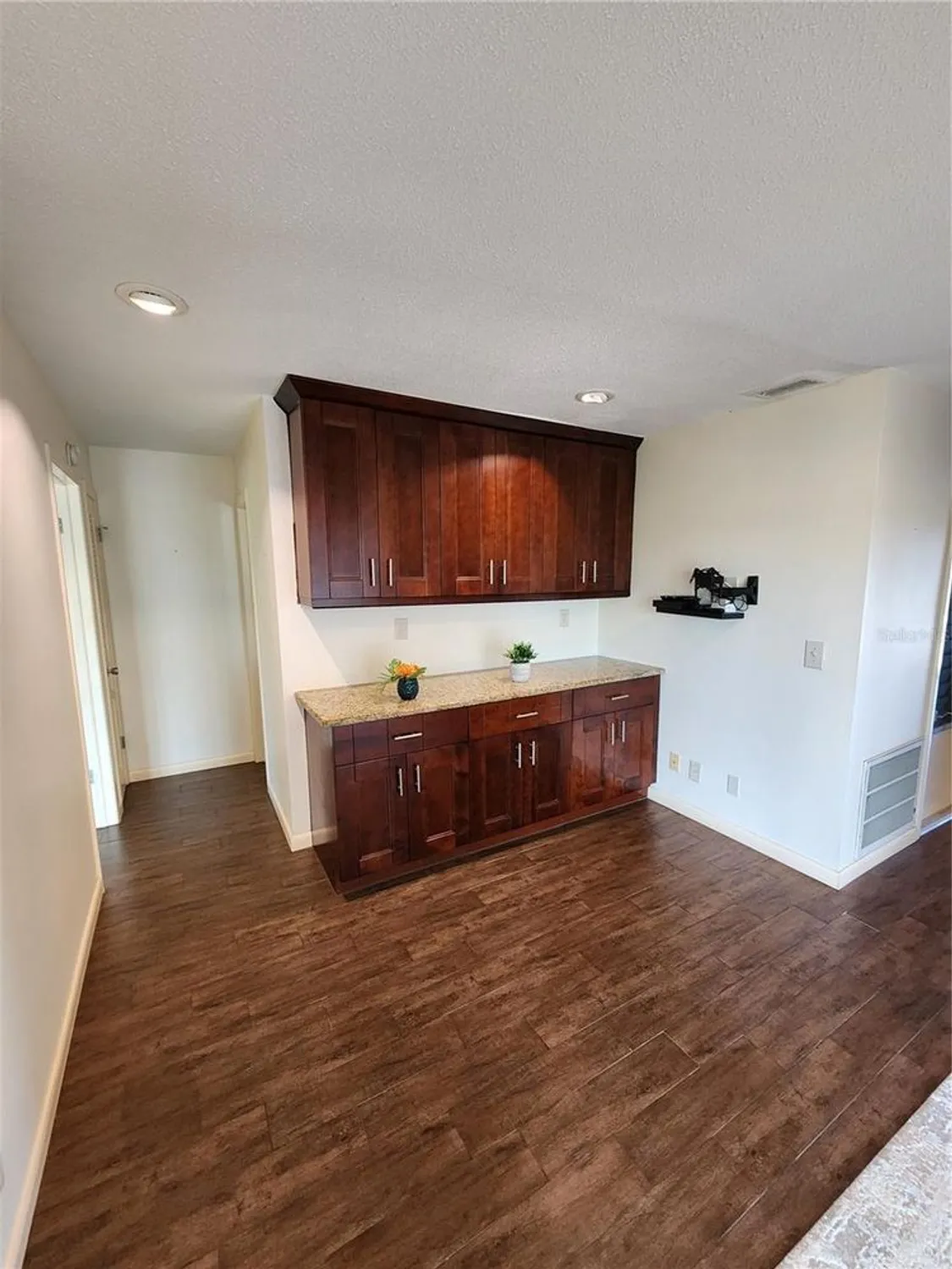 Property Slideshow image 13 of 37 | 9926 40th st, Pinellas Park, FL, 33782