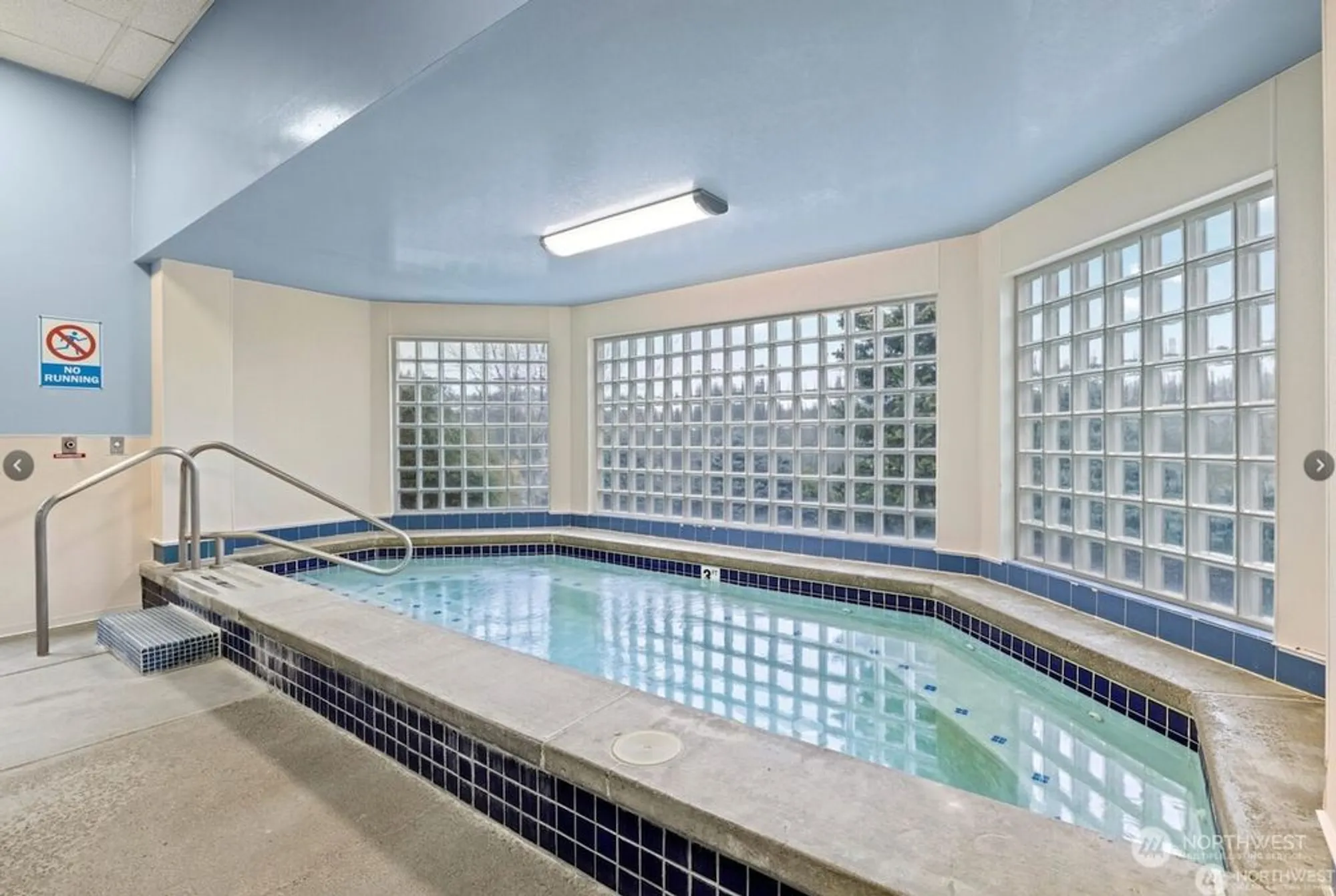 Property Slideshow image 28 of 40 | 4133 224th ln 302, Issaquah, WA, 98029