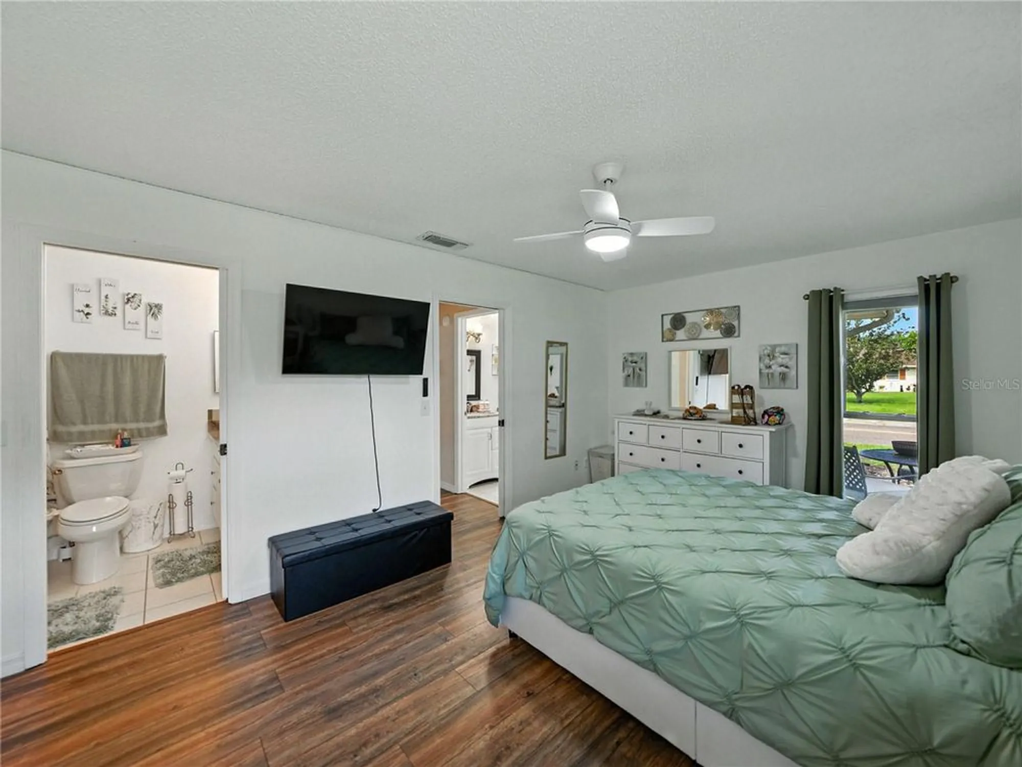 Property Slideshow image 22 of 42 | 322 gloucester blvd # 322, Sun City Center, FL, 33573