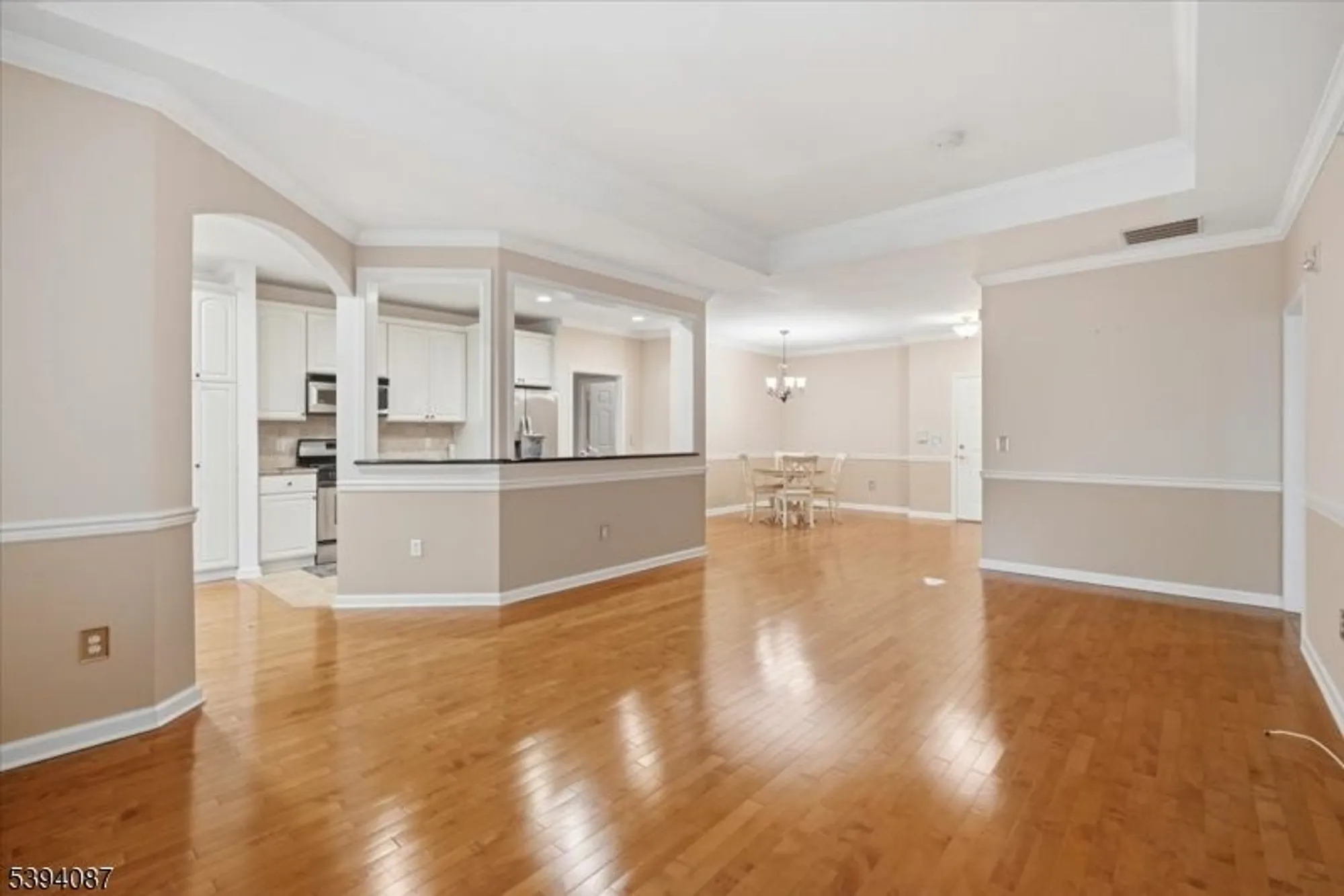 Property Slideshow image 10 of 43 | 89 ridgeview ln, Mount Arlington, NJ, 07856