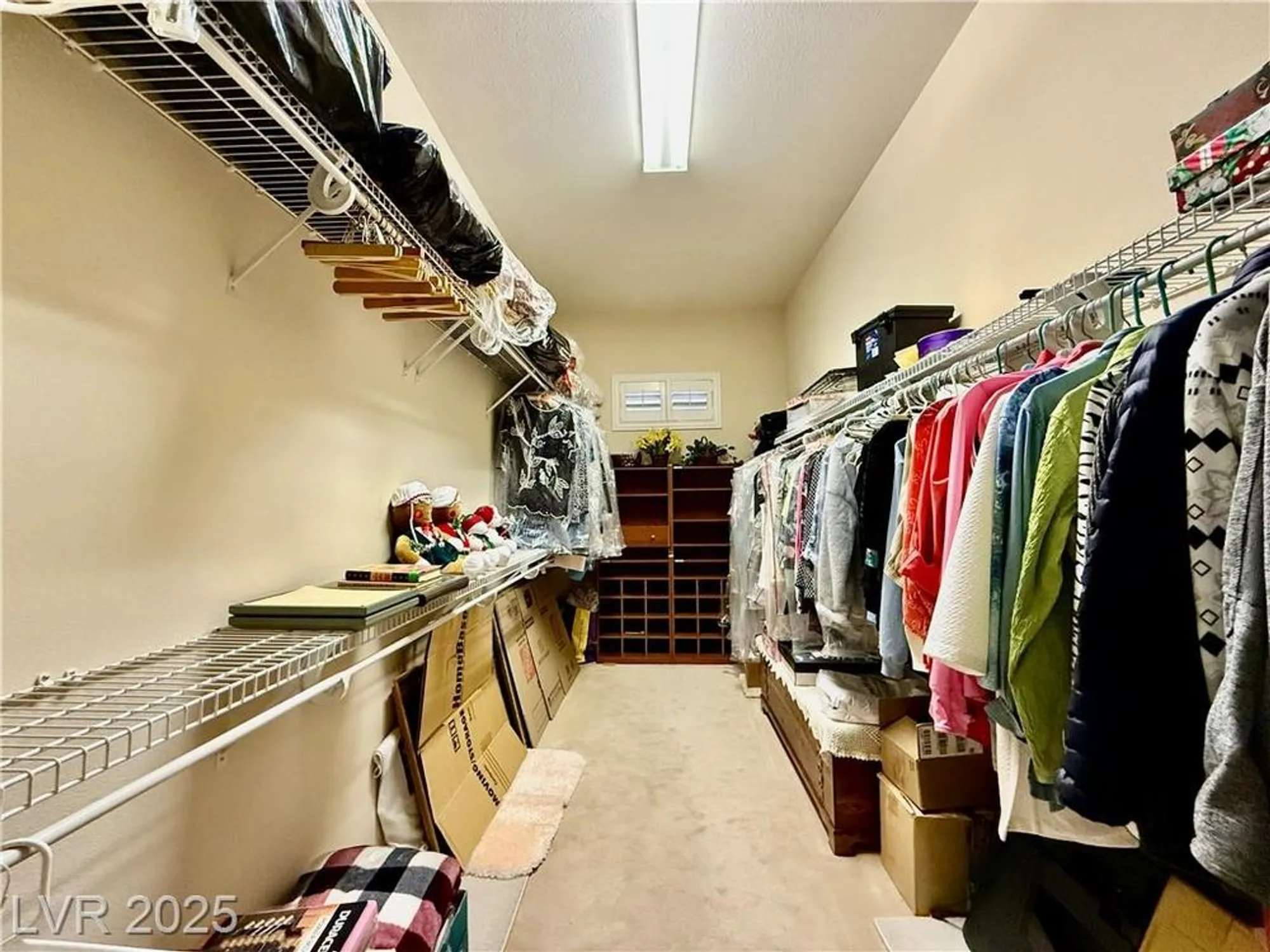 Property Slideshow image 38 of 51 | 2851 scotts valley dr, Henderson, NV, 89052