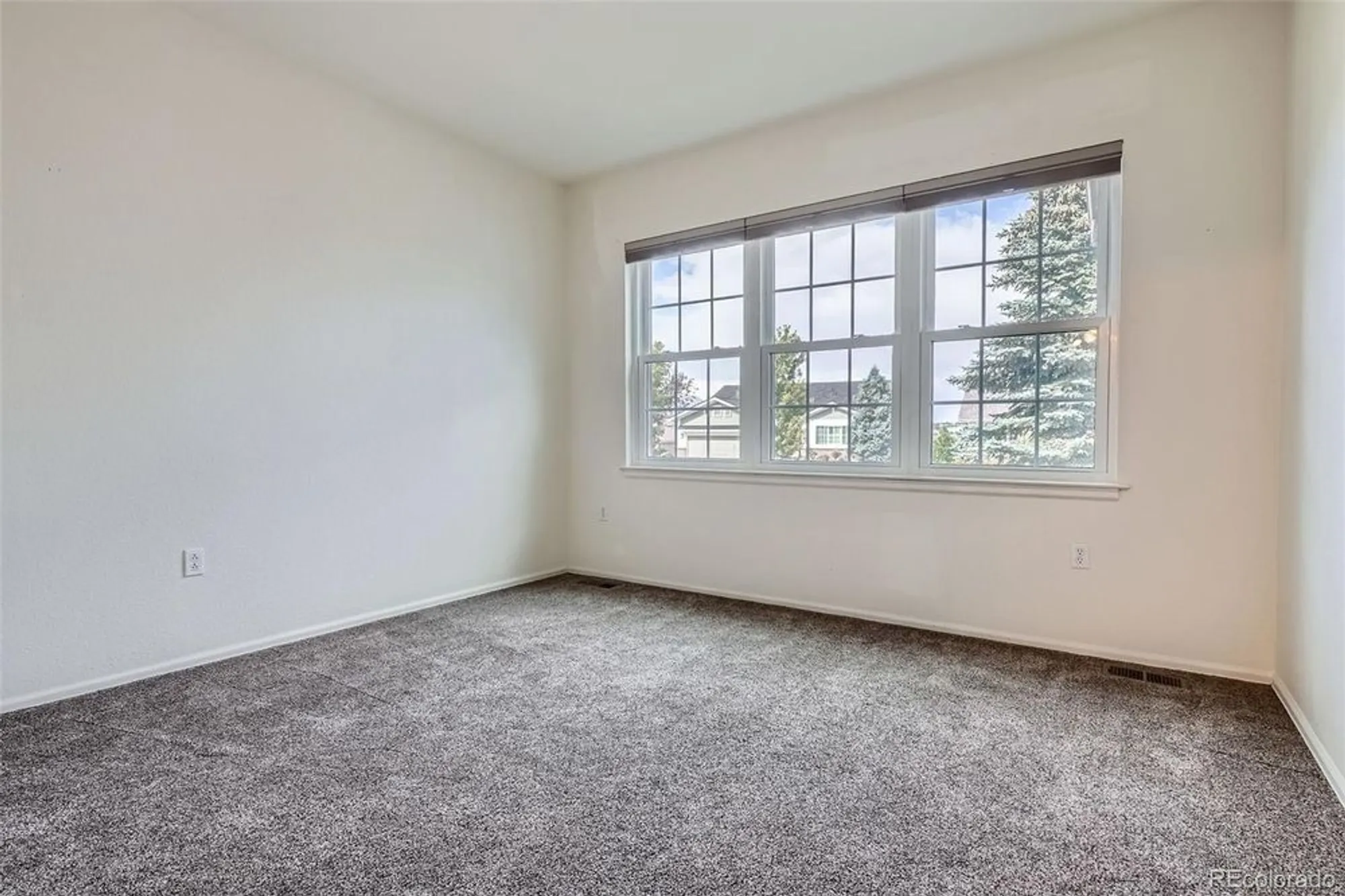 Property Slideshow image 28 of 36 | 7831 s addison way, Aurora, CO, 80016