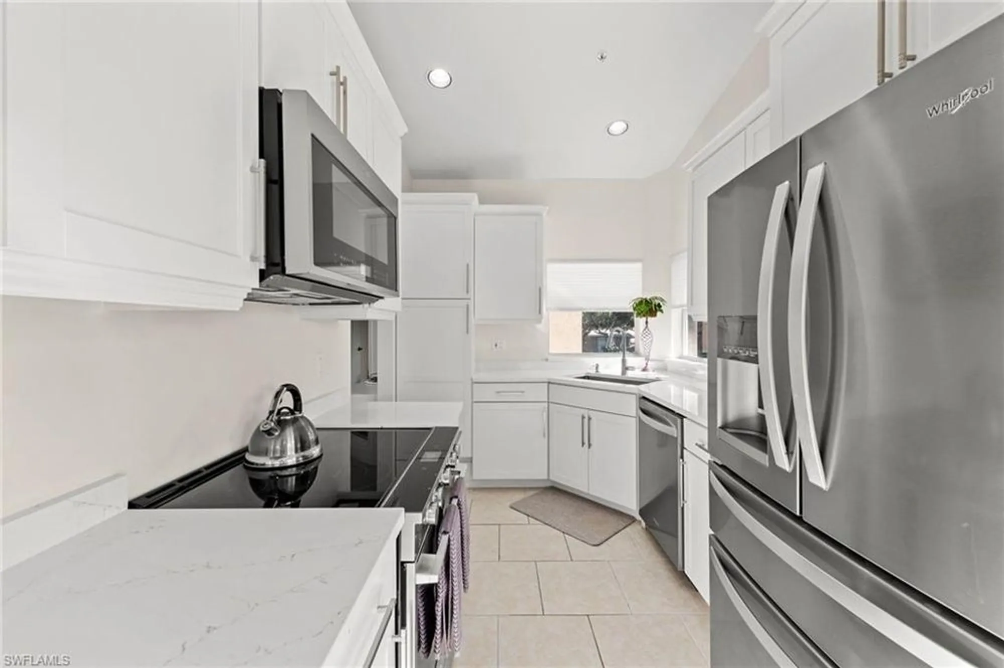 Property Slideshow image 12 of 46 | 24748 lakemont cove ln 201, Bonita Springs, FL, 34134