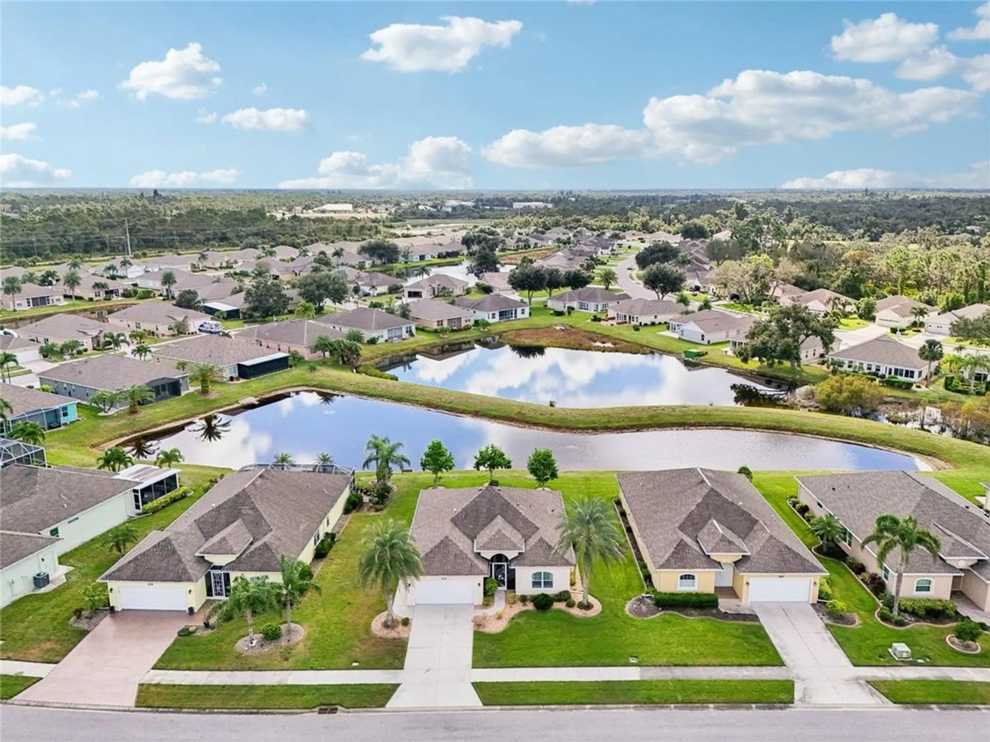 Property Slideshow image 40 of 52 | 624 barnacle ct, Englewood, FL, 34223