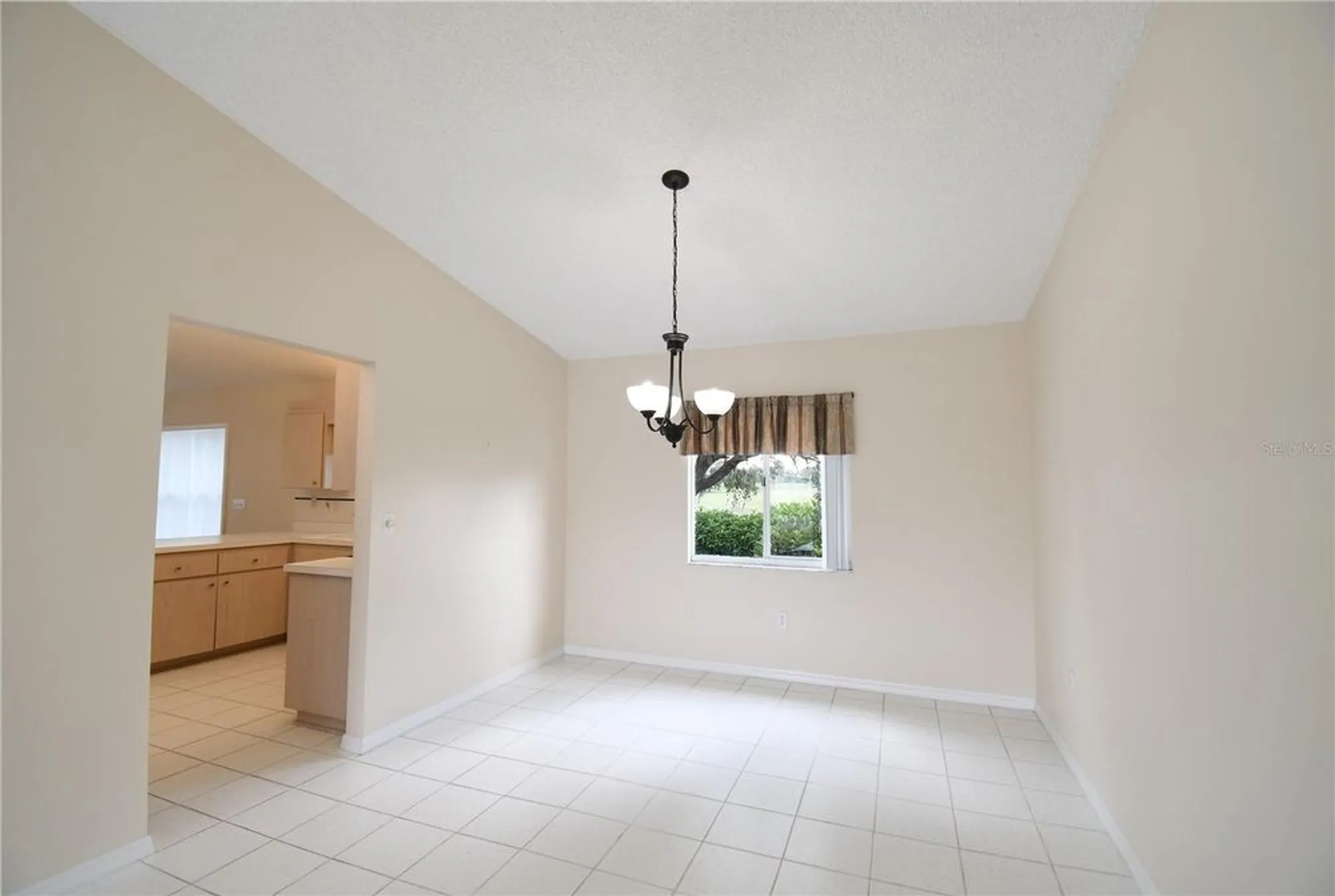 Property Slideshow image 5 of 21 | 10442 se 179th pl, Summerfield, FL, 34491