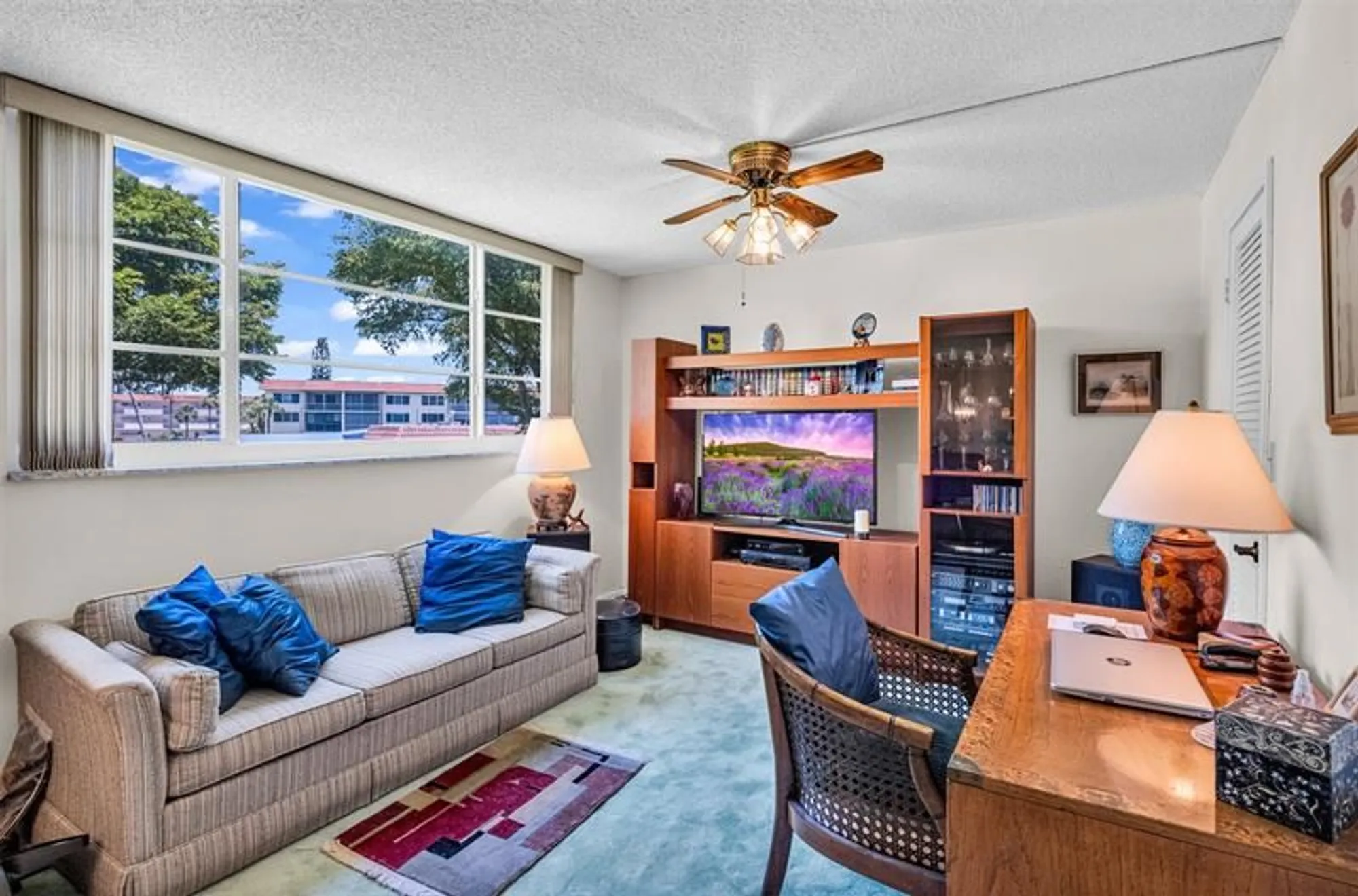 Property Slideshow image 17 of 51 | 9511 n hollybrook lake dr 207, Pembroke Pines, FL, 33025