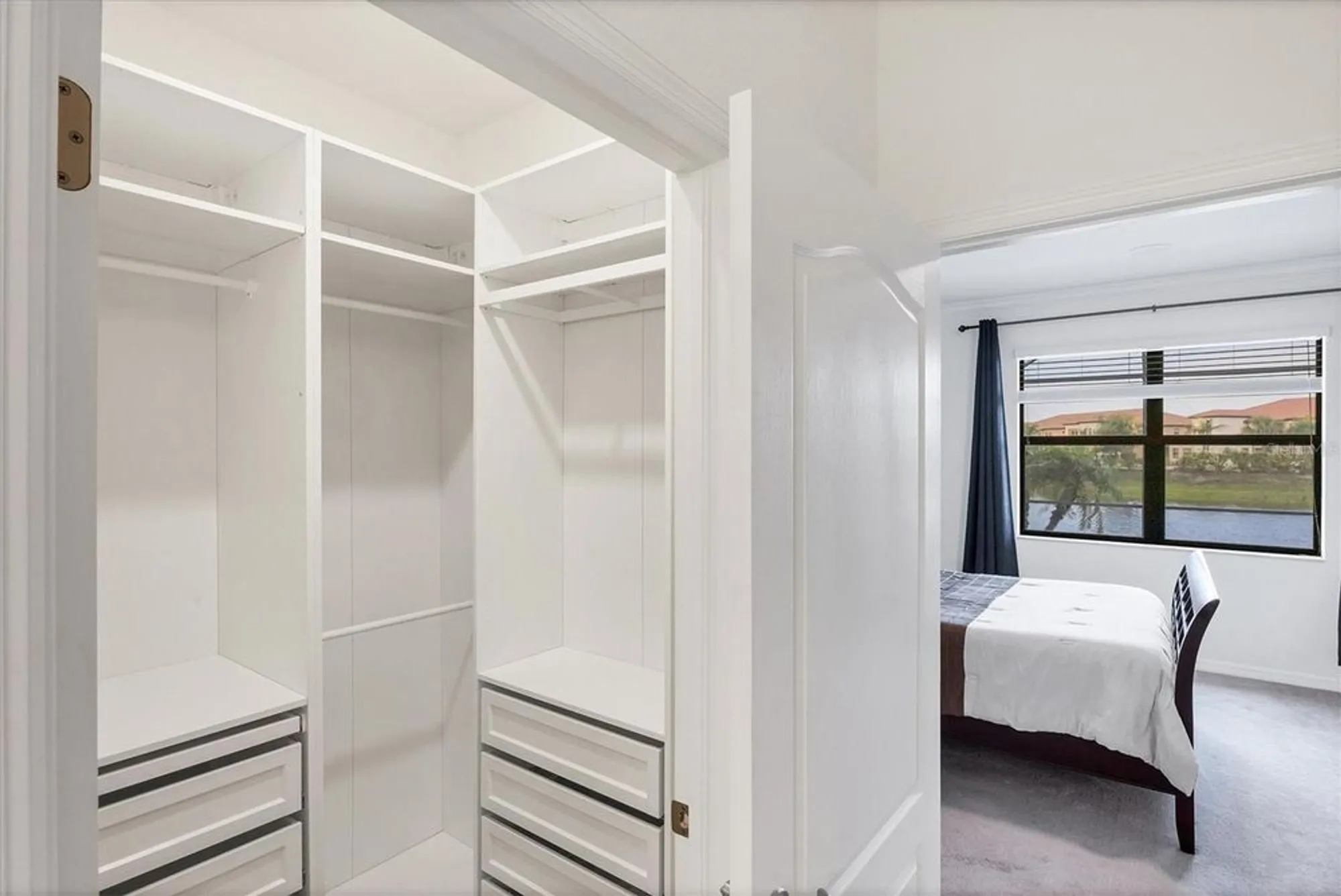 Property Slideshow image 44 of 100 | 10061 cozy grove dr, Venice, FL, 34293