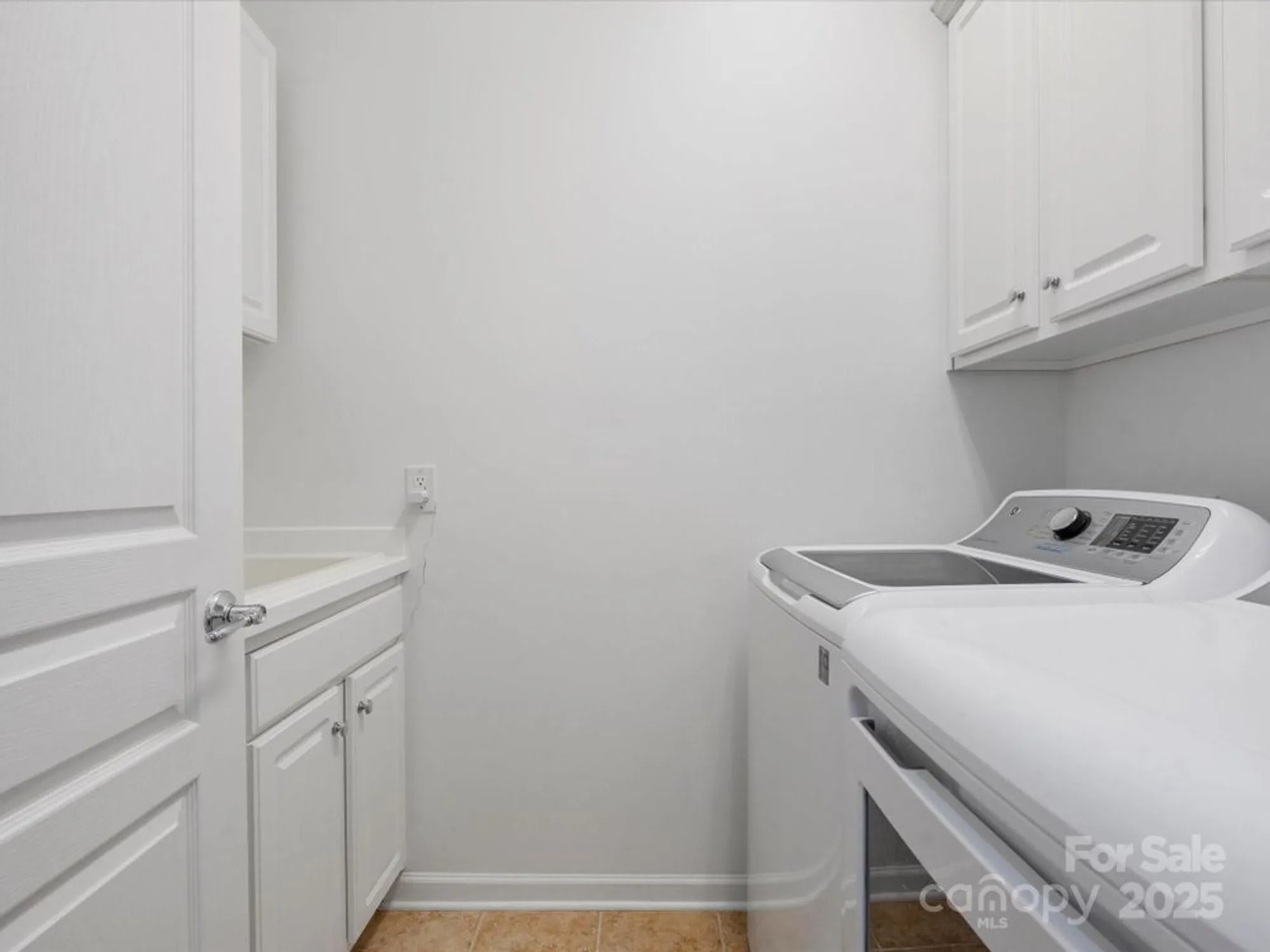 Property Slideshow image 23 of 38 | 26444 sandpiper ct, Fort Mill, SC, 29707